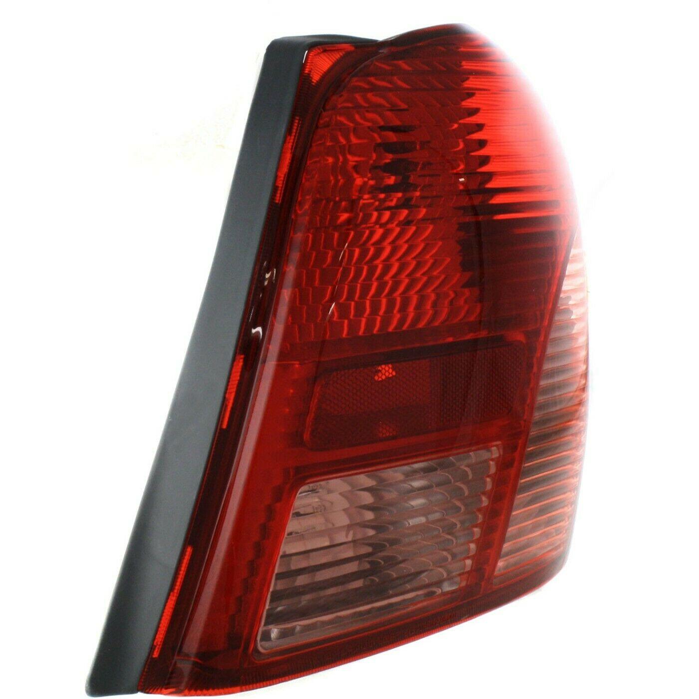 2000-2002 Toyota Echo Tail Lamp Passenger Side Sdn/Cpe , TO2801135. Angle view for visual reference.