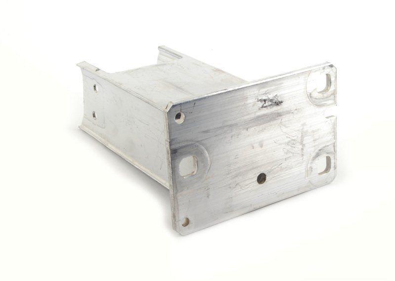 2009-2012 Audi Q5 Rebar Bracket Front Driver Side Aluminum Without Parking Aid , AU1066104. OEM-quality exterior component.