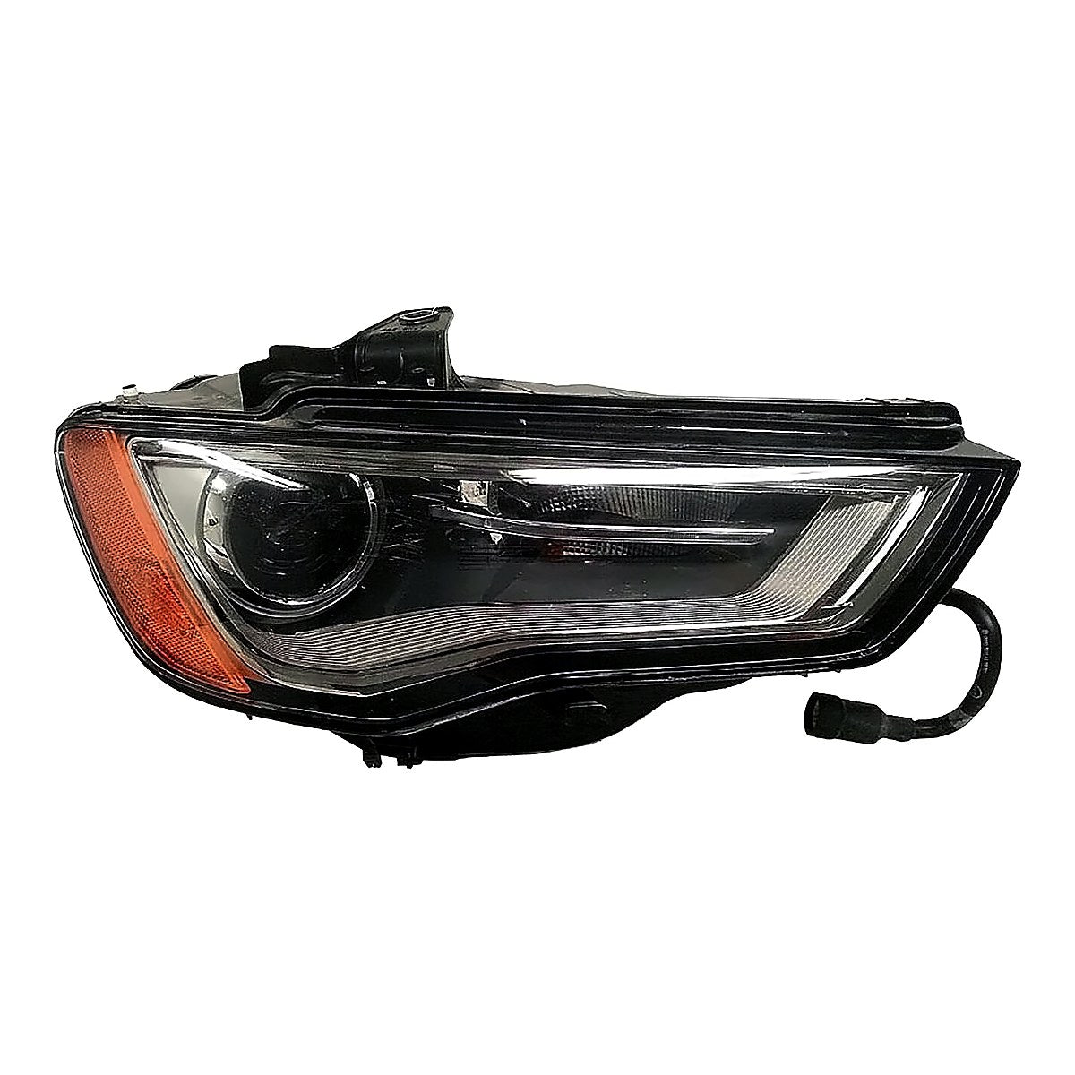 2015-2016 Audi A3 Passenger Side Head Lamp, au2503191. Front view.