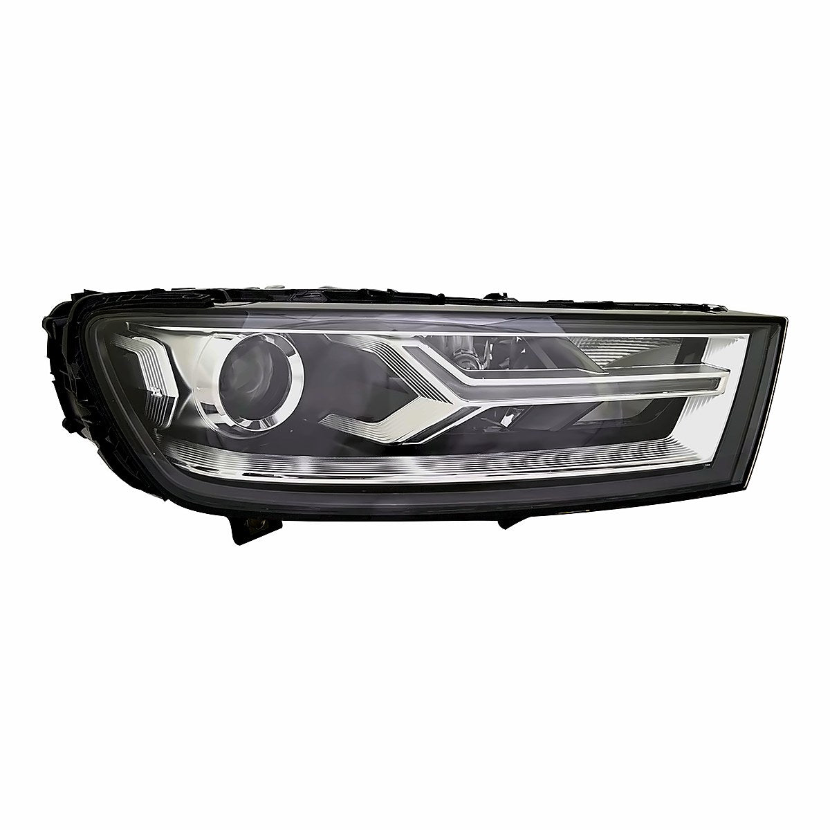 2017-2019 Audi Q7 Passenger Side Head Lamp, au2503201. Front view.
