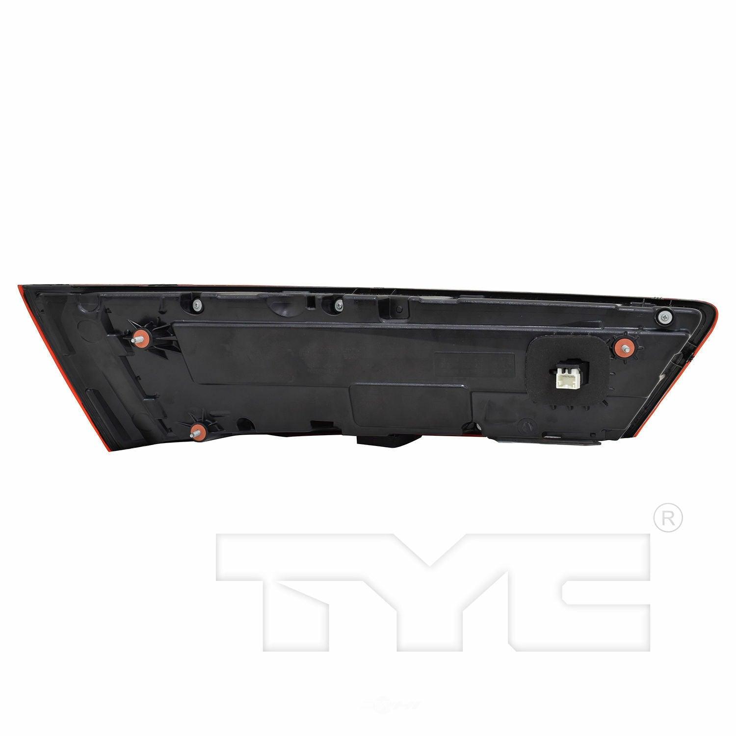 2017-2019 Audi Q7 Tail Lamp Passenger Side Upper , AU2801118. Side view of the replacement part.