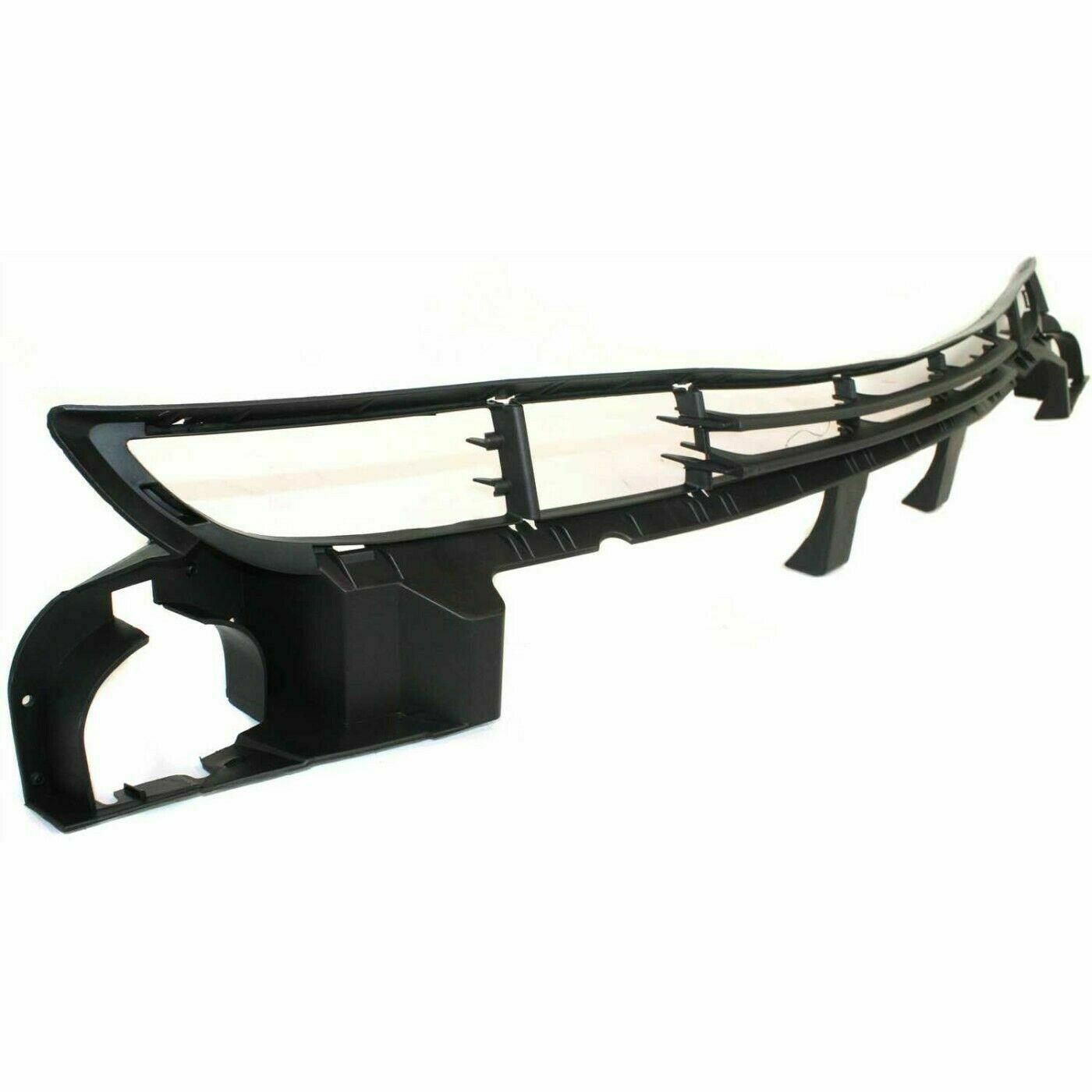 2002-2005 Bmw 3 Series Sedan Grille Lower Without Honeycomb Without Sprt , BM1036110. Professional-grade auto body part.