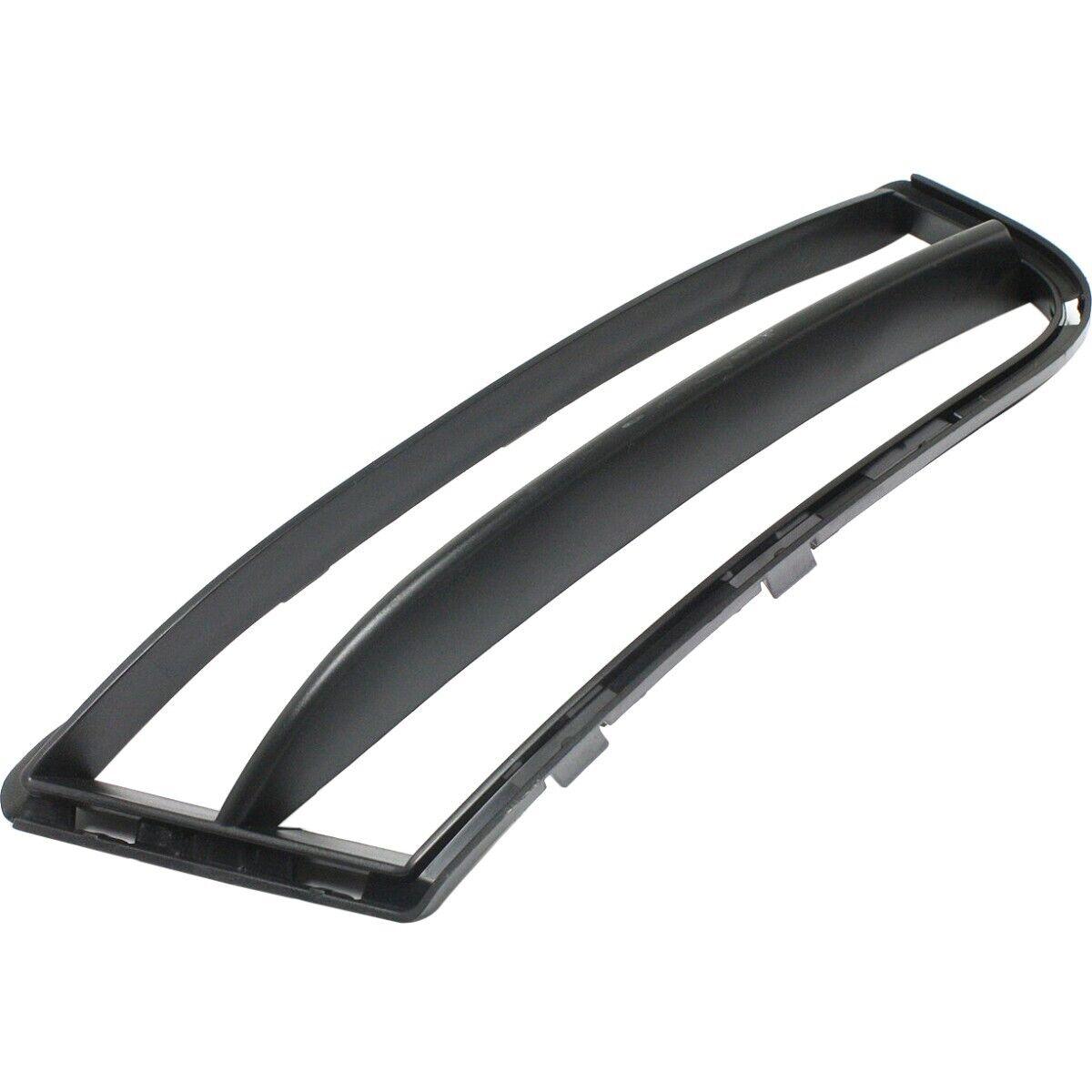 2008-2013 Bmw 1 Series Grille Lower Passenger Side With M Pkg 135I , BM1039130. Side view of the replacement part.