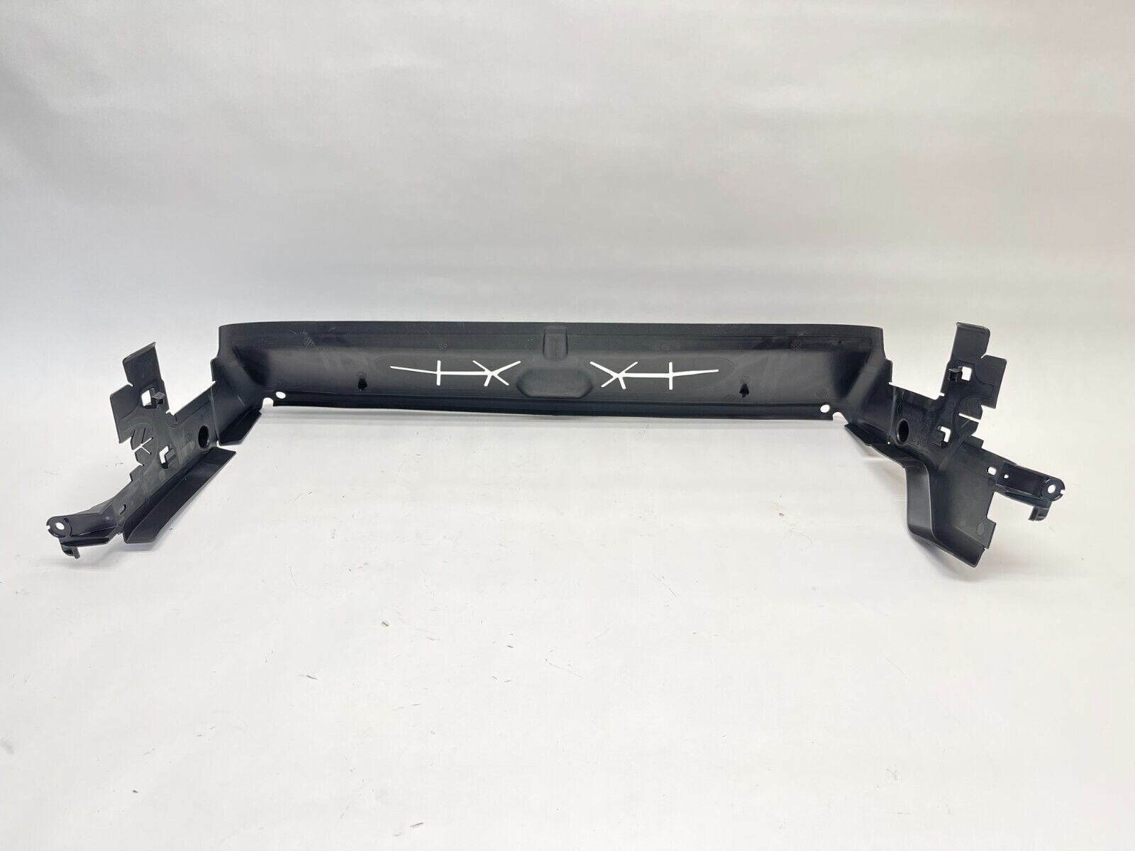 2019-2023 Bmw X5 Grille Air Deflector Lower Without M-Pkg , BM1218103. Professional-grade auto body part.