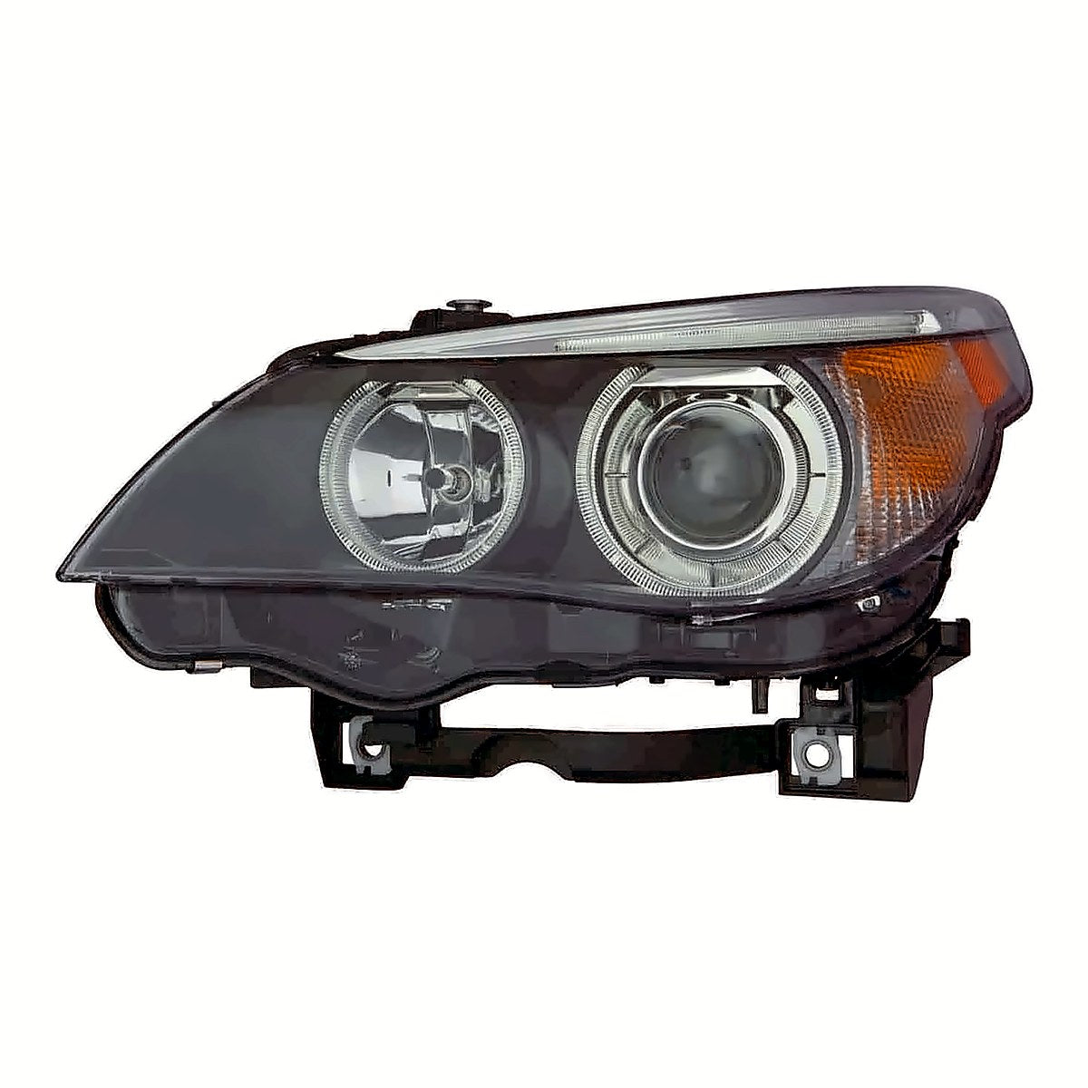 2004-2007 Bmw 5 Series Driver Side Head Lamp, bm2502125. Front view.