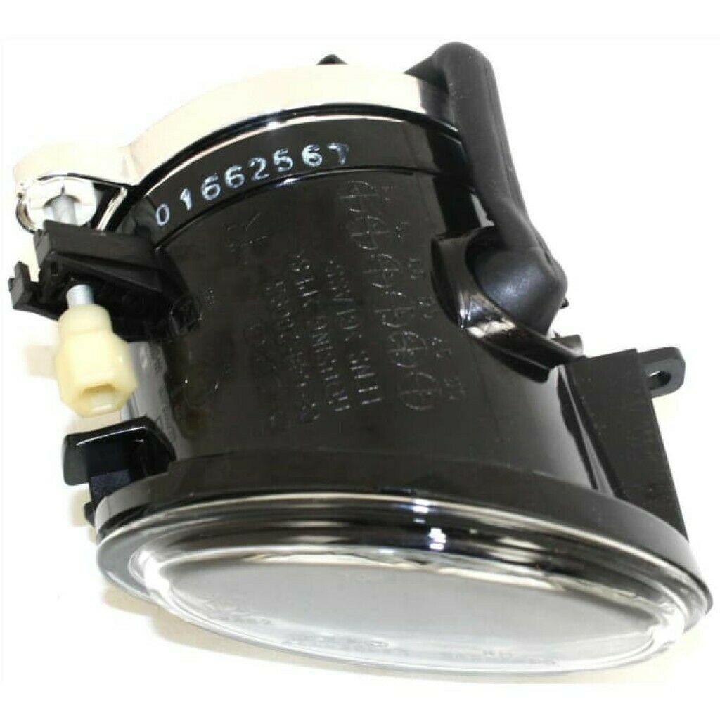 2001-2003 Bmw 5 Series Fog Lamp Front Passenger Side With Sport , BM2593122. Angle view for visual reference.