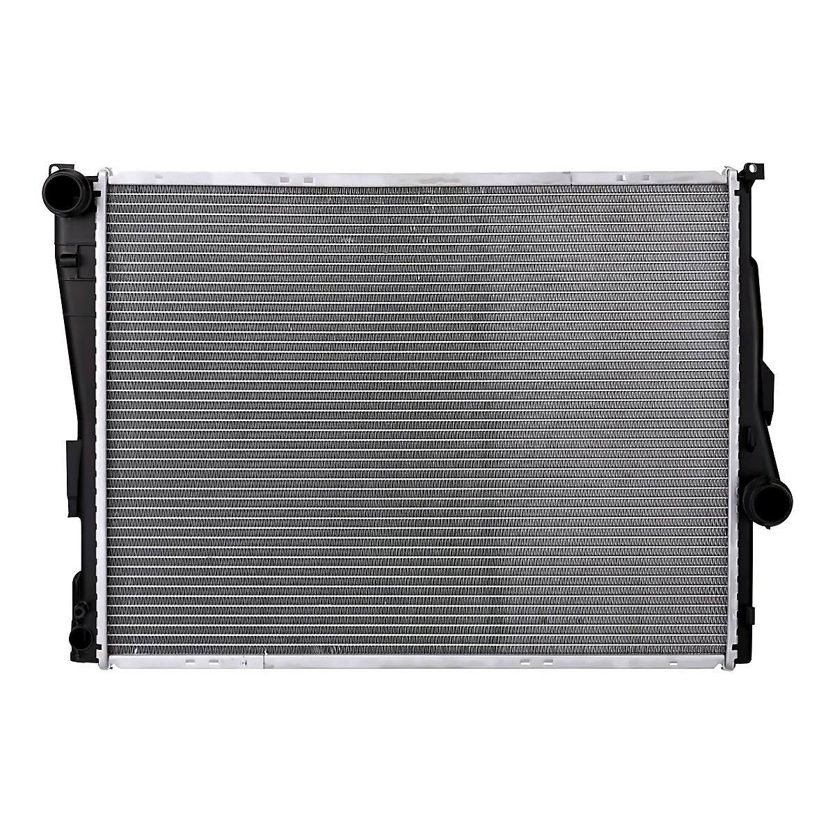 1999-2005 Bmw 3 Series Sedan Radiator 2635, bm3010106. Front view.
