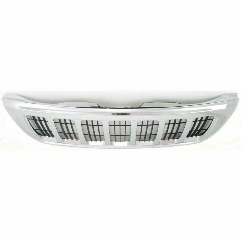 2004 Jeep Grand Cherokee Grille Chrome/Black Ltd , CH1200298. Factory-style replacement part.