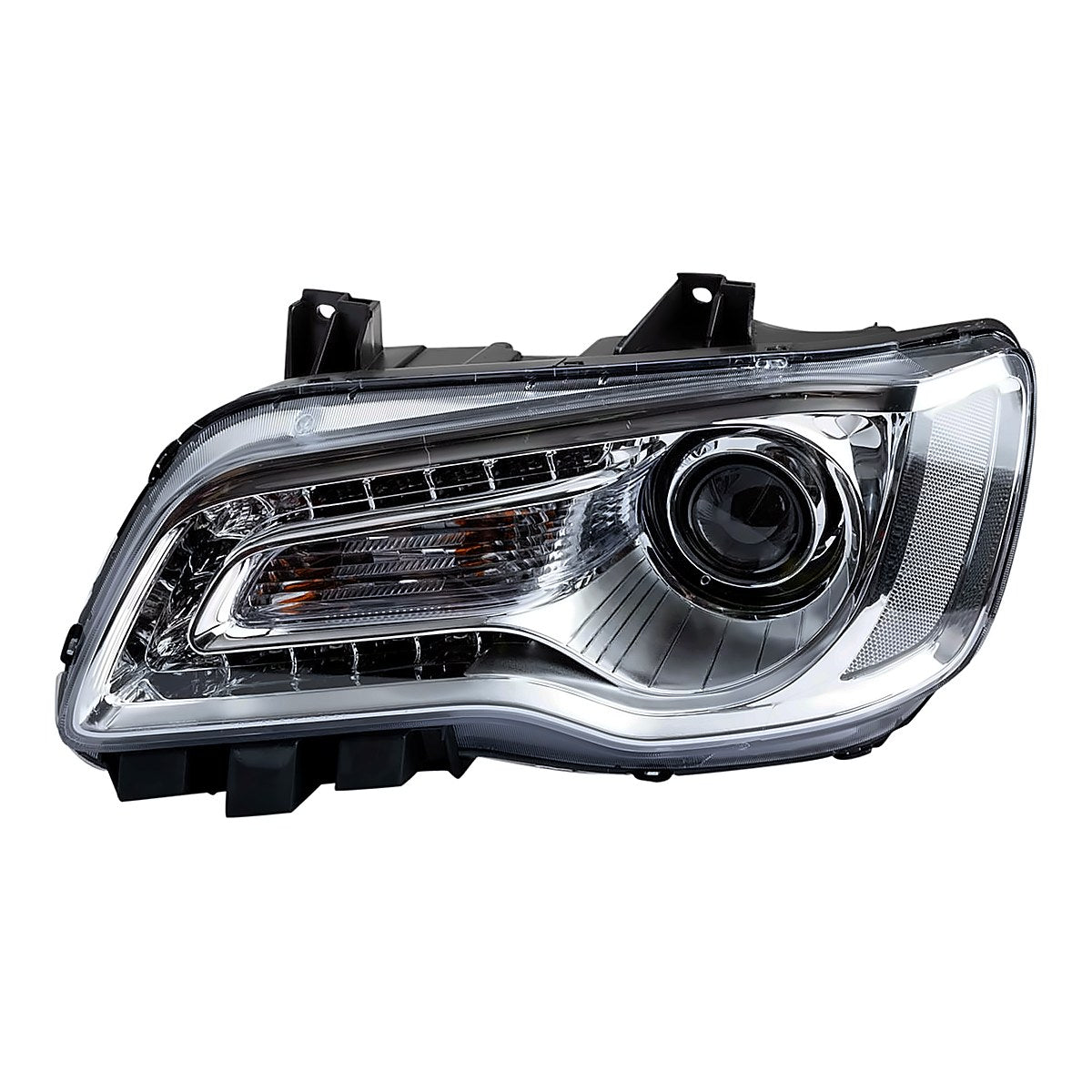 2015-2017 Chrysler 300 Driver Side Head Lamp, ch2502268. Front view.