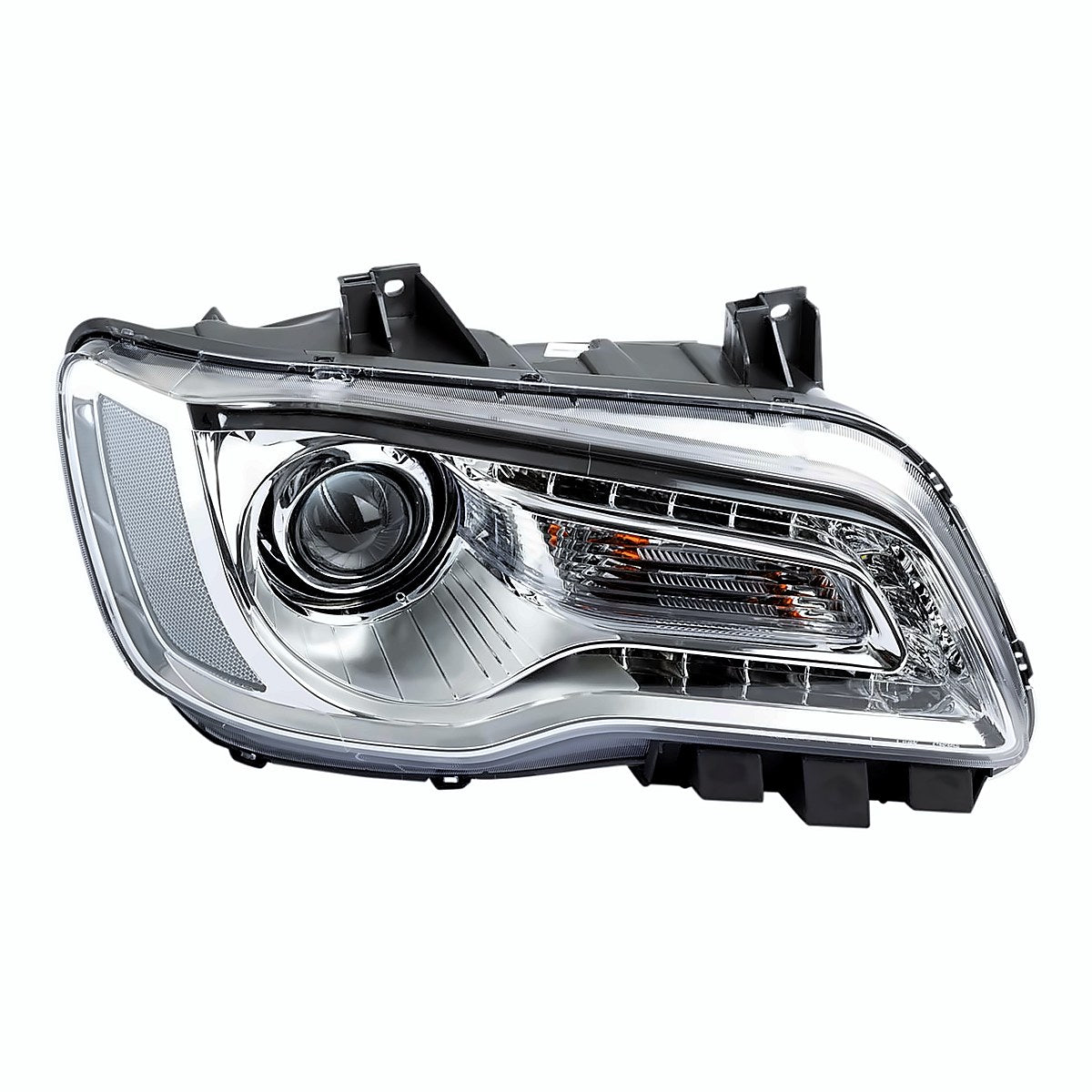 2015-2017 Chrysler 300 Passenger Side Head Lamp, ch2503268. Front view.