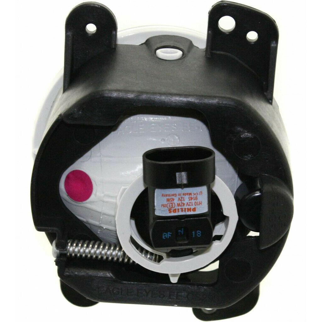 2005-2007 Dodge Magnum Fog Lamp Front Driver Side , CH2590109. Professional-grade auto body part.