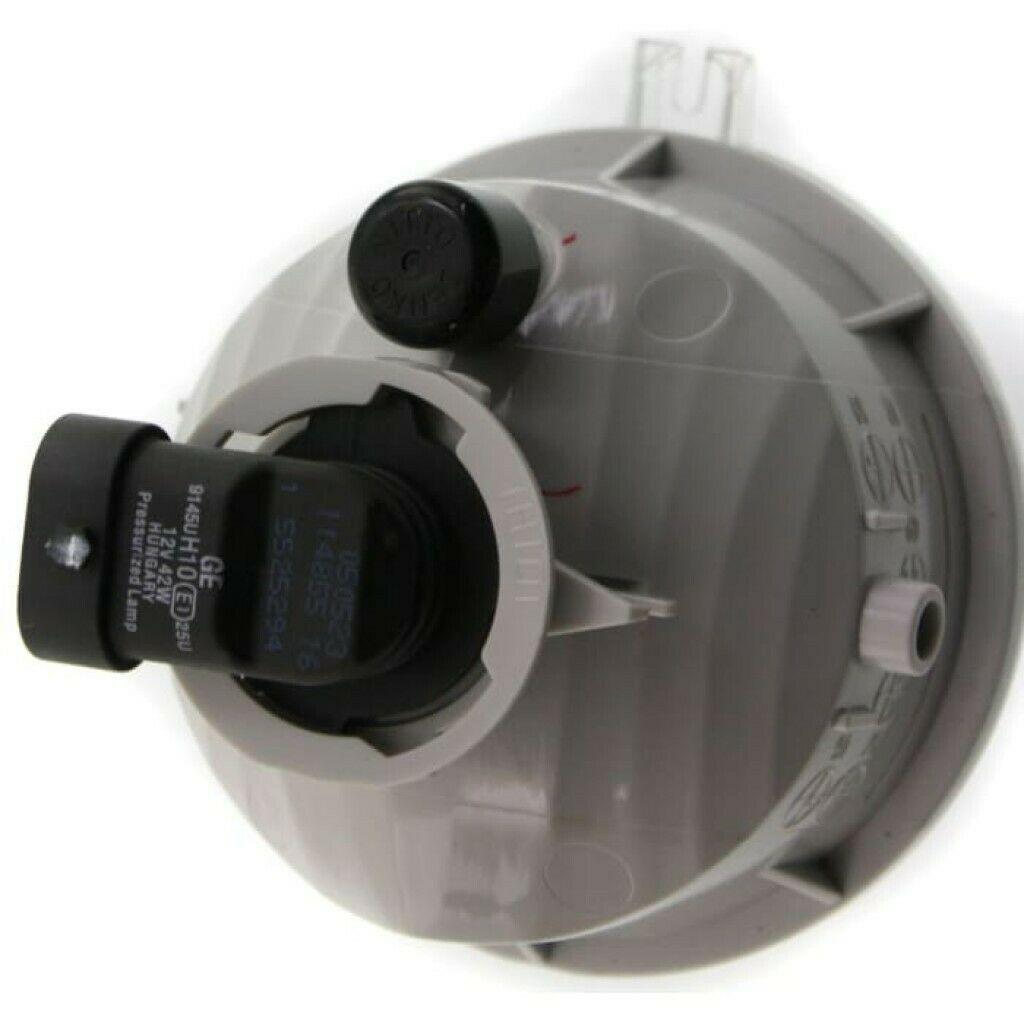 2005-2007 Jeep Liberty Fog Lamp Front Driver Side/Passenger Side Ltd/Sport , CH2592136. Direct fit for easy installation.
