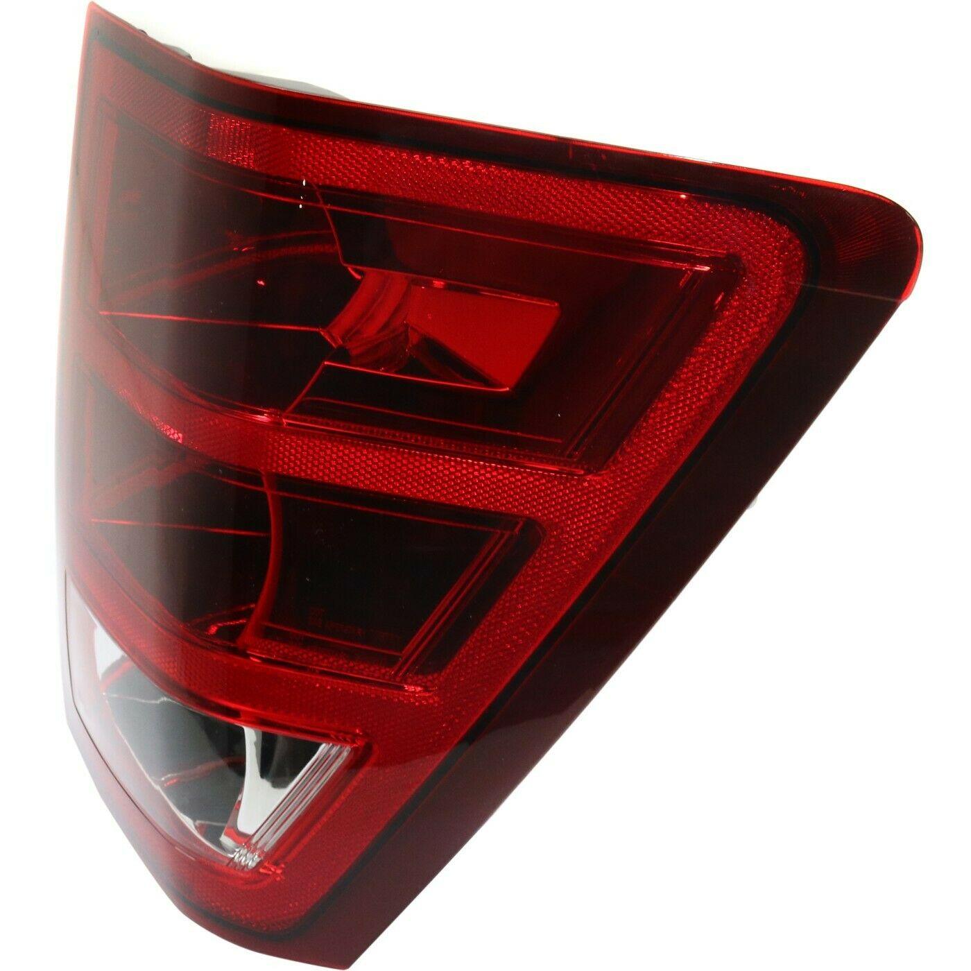 2005-2006 Jeep Grand Cherokee Tail Lamp Passenger Side , CH2801159. OEM-quality exterior component.