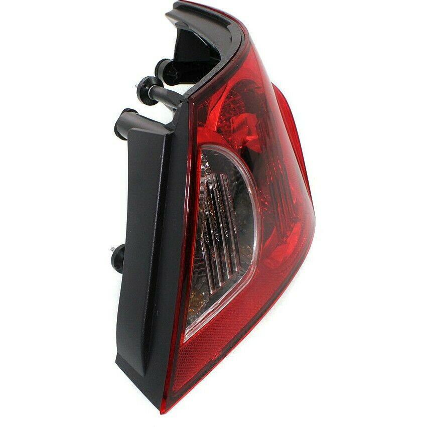 2007-2008 Chrysler Sebring Sedan Tail Lamp Passenger Side , CH2801176. Replacement part ready for install.