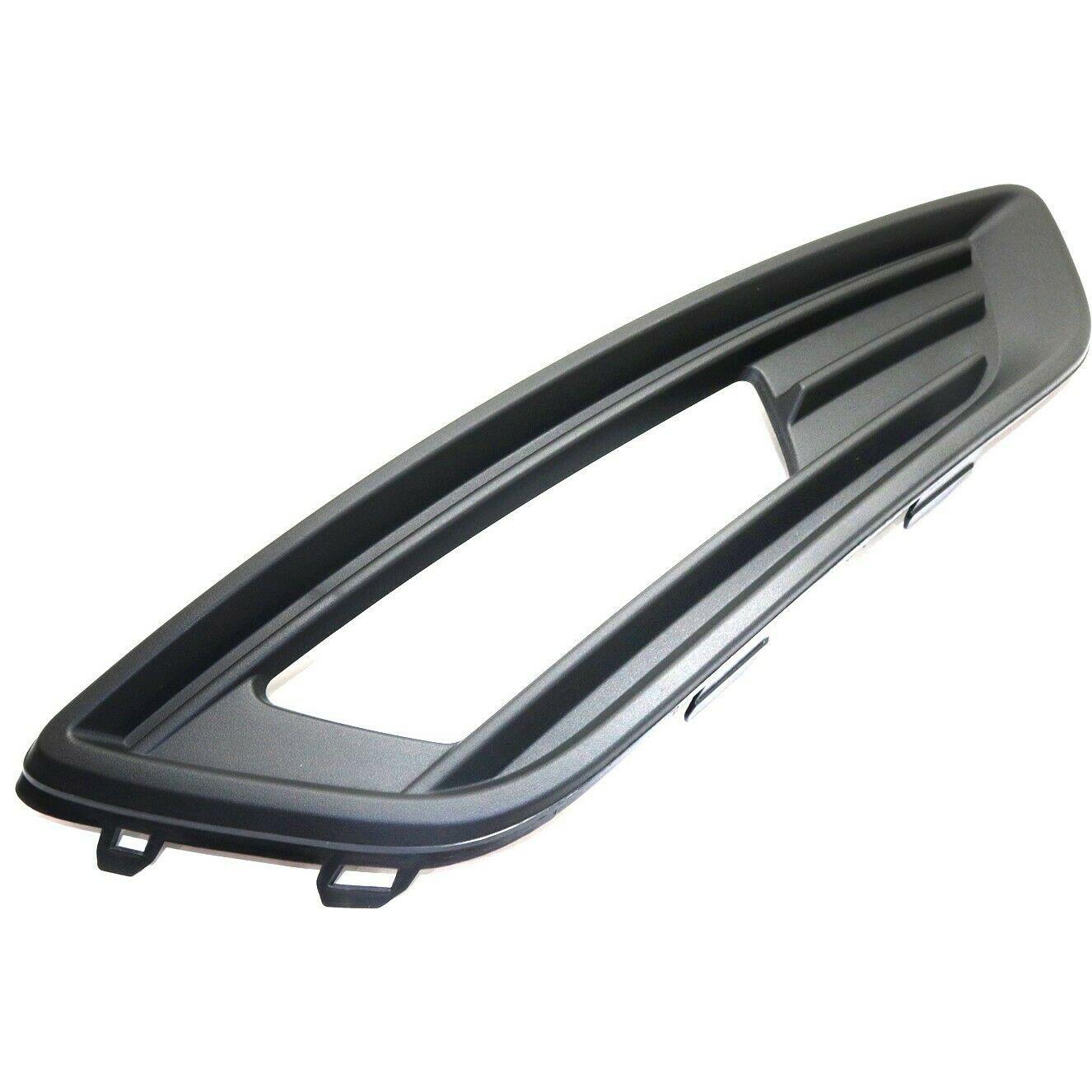 2015-2018 Ford Focus Fog Lamp Bezel Front Passenger Side S/Se Model , FO1039151. Made with quality materials.