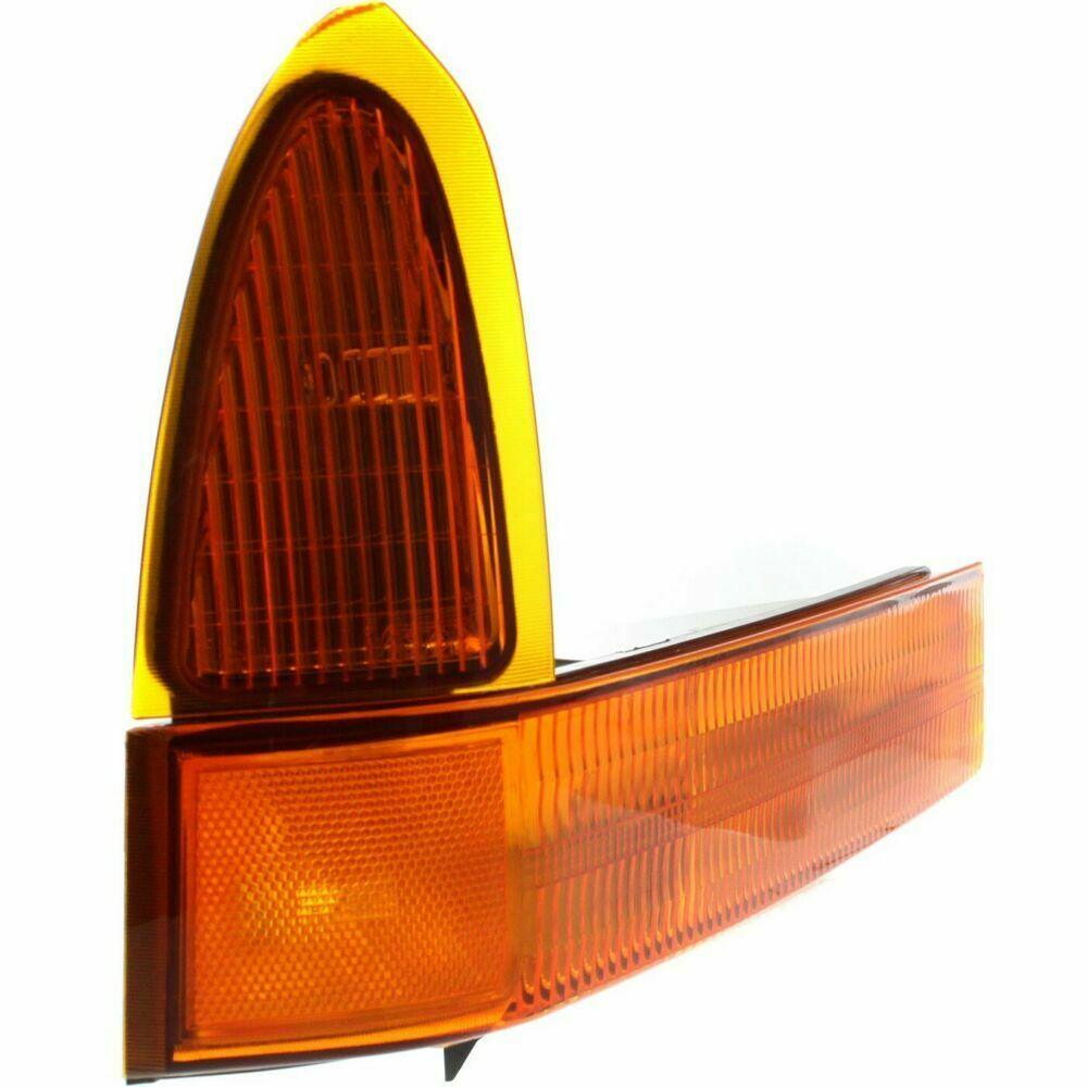 2000-2001 Ford Excursion Signal Lamp Front Passenger Side Amber , FO2521141. Replacement part ready for install.