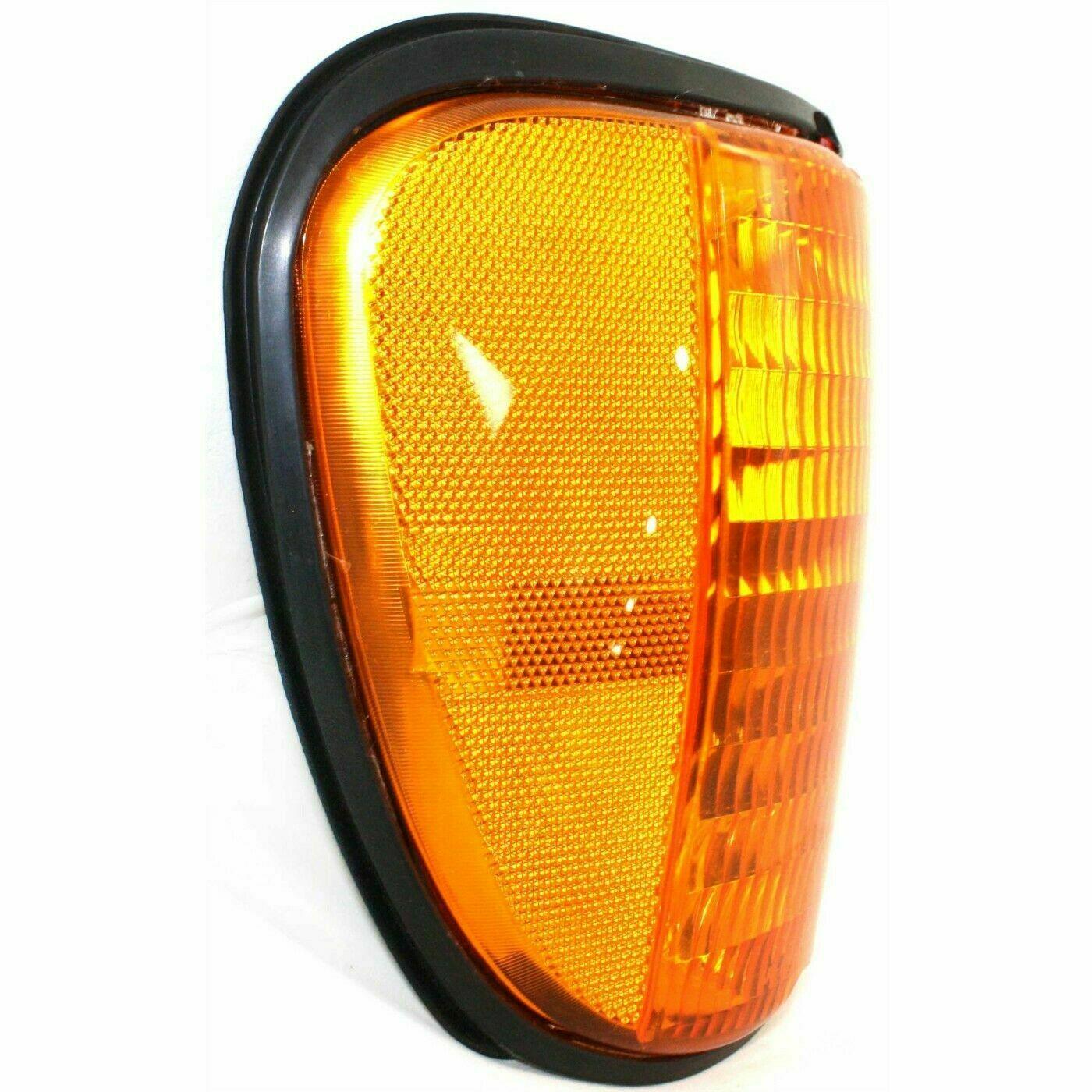 2003-2007 Ford Van Ford Econoline Side Marker Lamp Passenger Side , FO2521173. Replacement part ready for install.