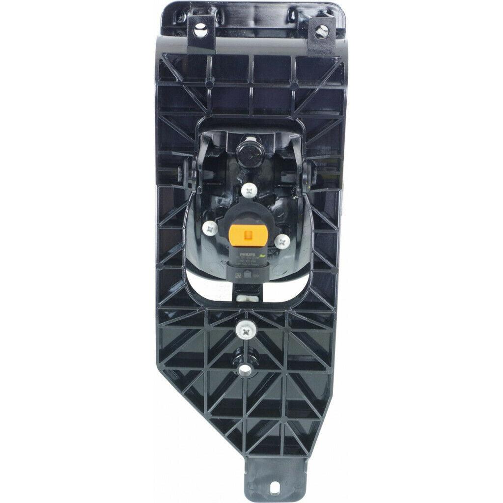 2005 Ford Excursion Fog Lamp Front Driver Side , FO2592211. Angle view for visual reference.