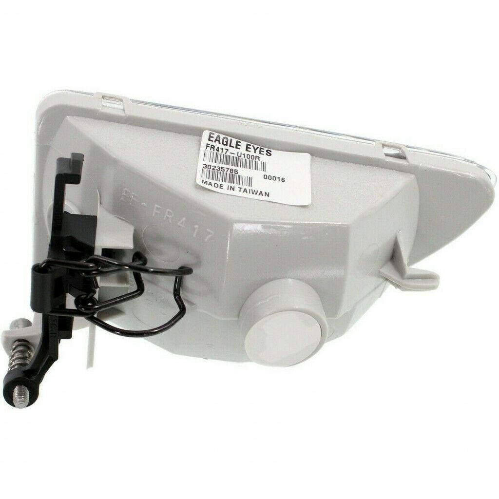 2000-2004 Ford Focus Fog Lamp Front Passenger Side , FO2593210. OEM-style replacement.