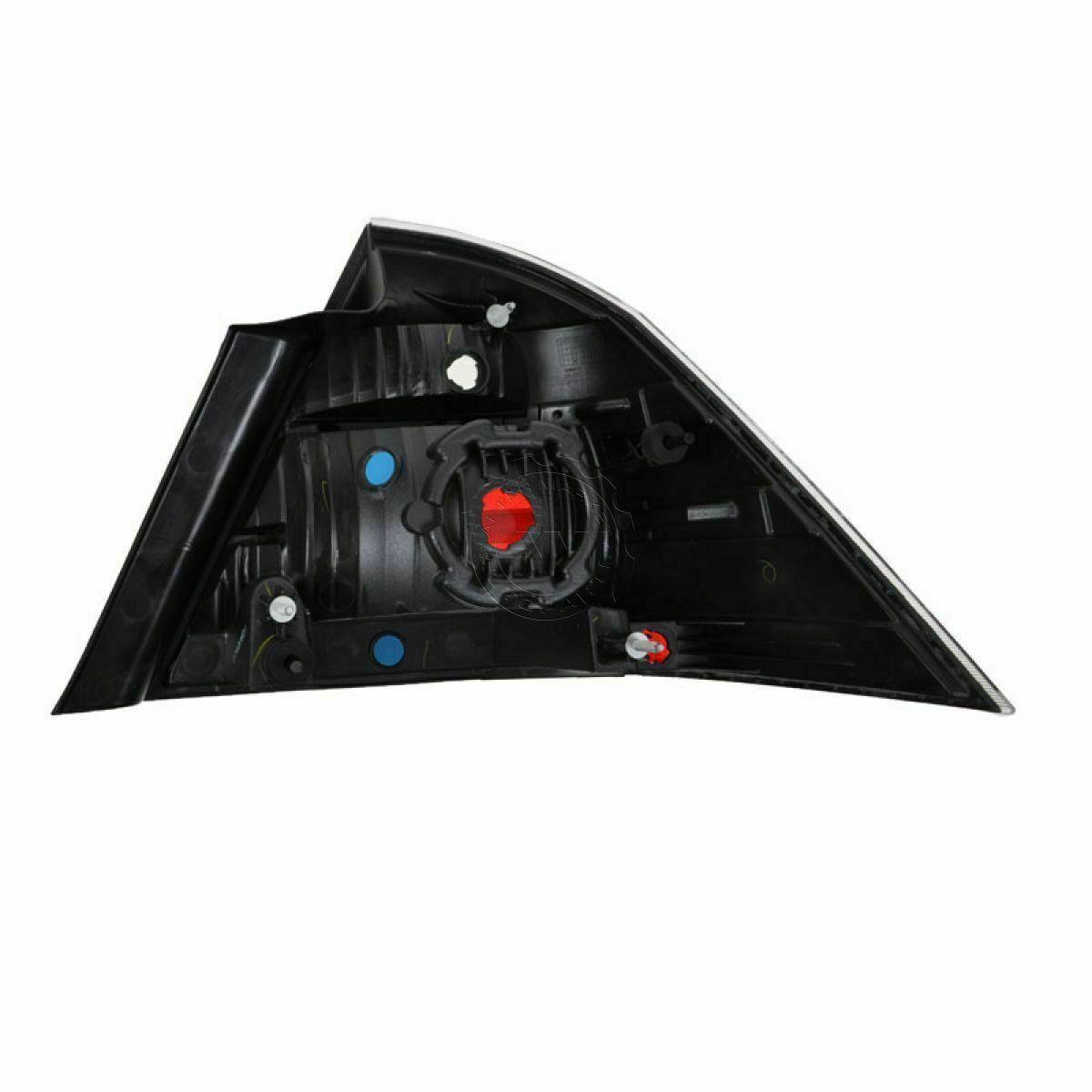 2008-2009 Ford Taurus Tail Lamp Driver Side , FO2818127. Angle view for visual reference.