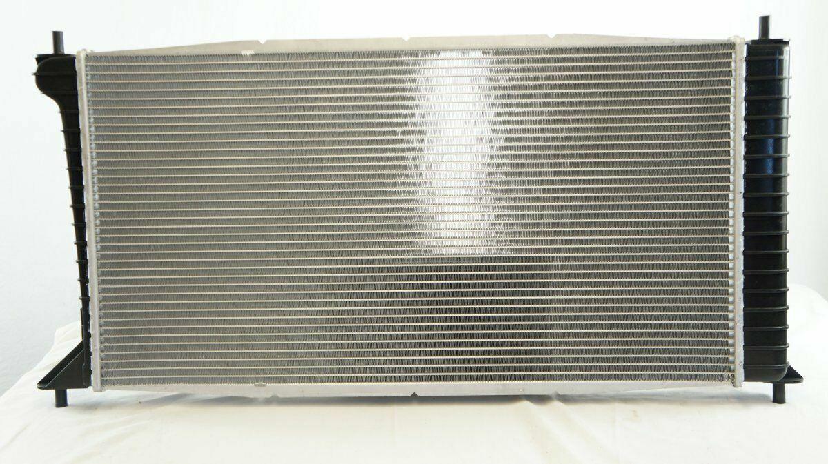 2004-2008 Ford F150 Radiator , FO3010252. Replacement part ready for install.