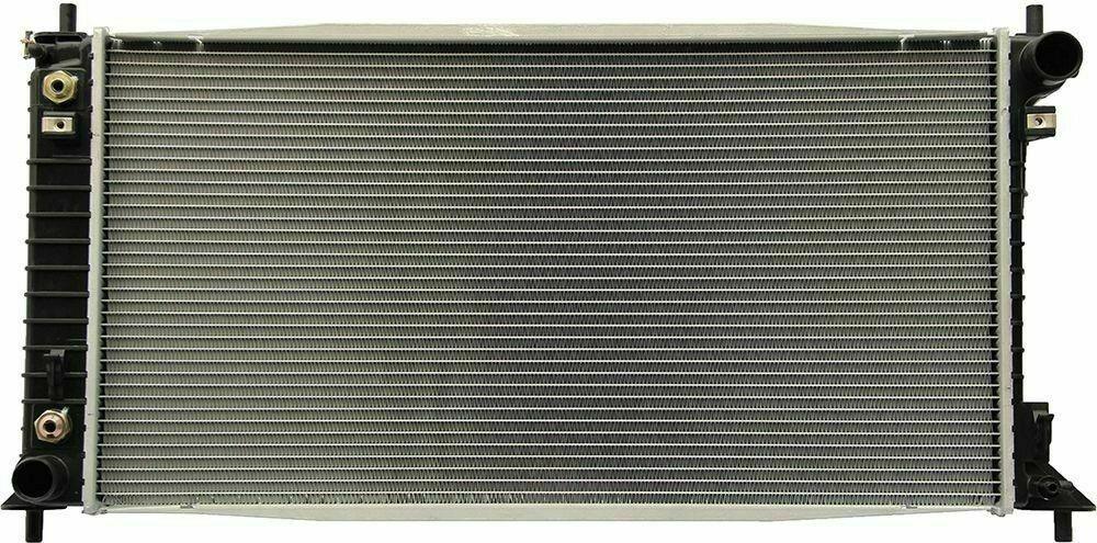 2005-2008 Ford F150 Radiator , FO3010265. Designed for OEM alignment.