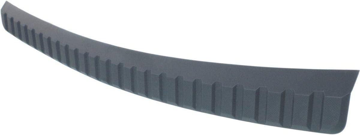 2015-2019 Gmc Denali 3500 Bumper Step Pad Front Plastic , GM1019100. Professional-grade auto body part.