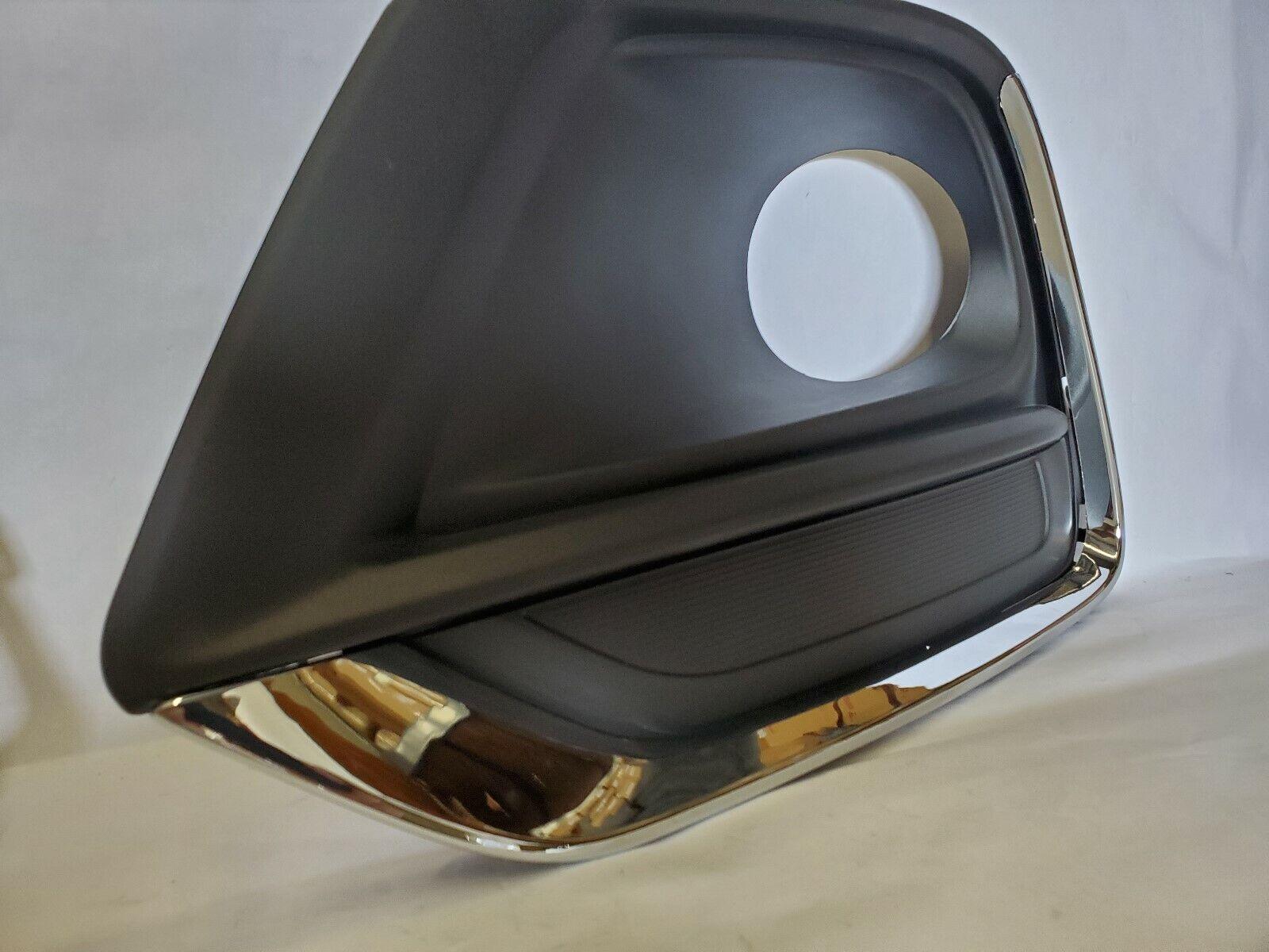 2017-2022 Chevrolet Trax Fog Lamp Bezel Front Driver Side Black Textured , GM1038231. High-quality aftermarket part.