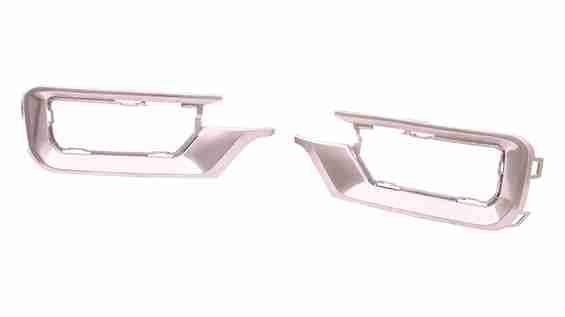 2013-2016 Gmc Acadia Fog Lamp Moulding Front Passenger Side Satin , GM1039158. Replacement part ready for install.