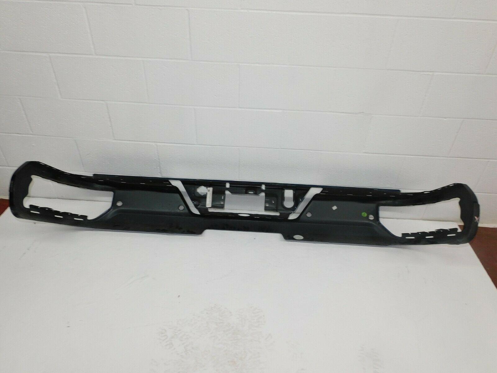 2020-2023 Gmc Denali 2500 Rear Bumper Assy , GM1103213. High-quality aftermarket part.