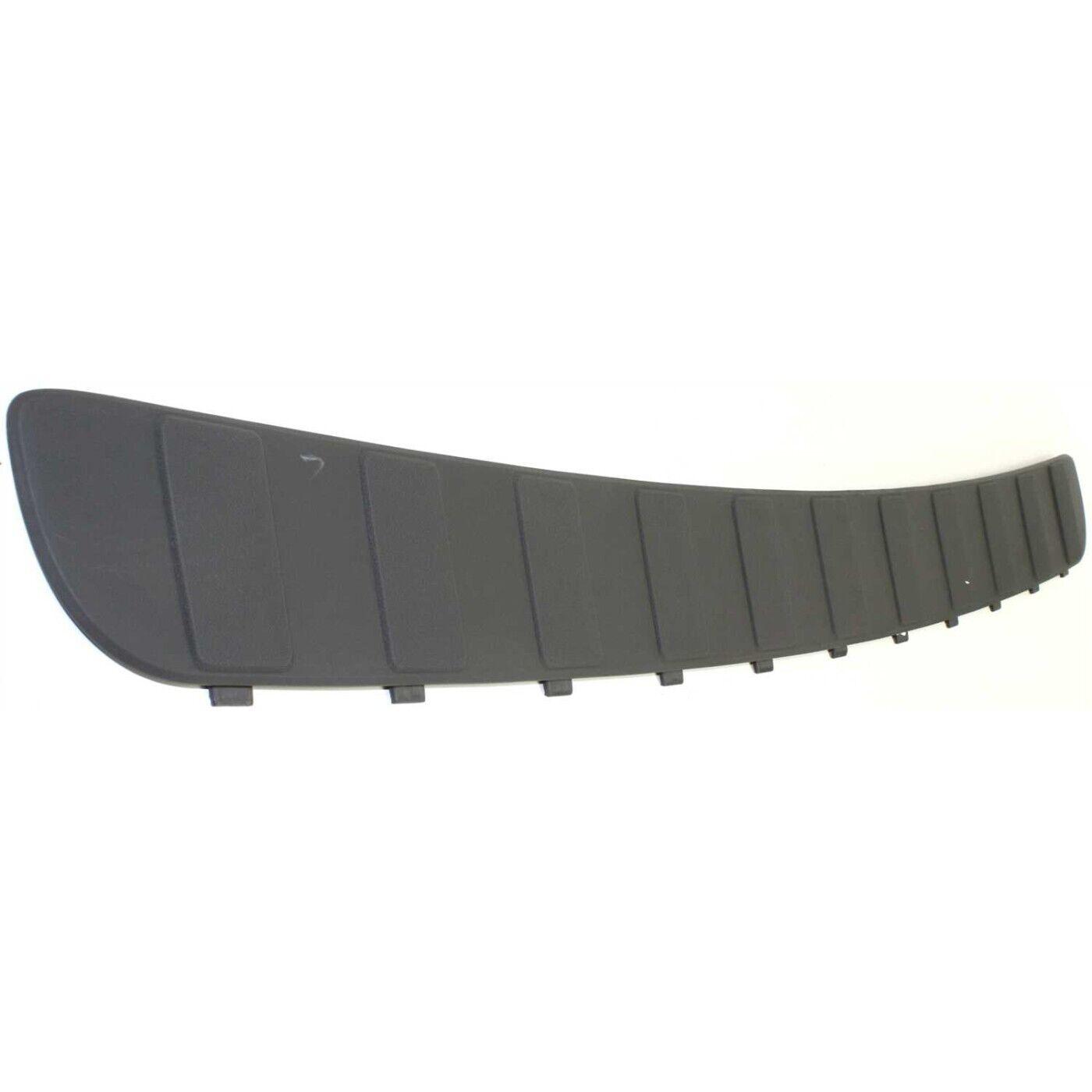 2006-2009 Chevrolet Trailblazer Bumper Step Pad Rear Textured Lamp Model , GM1191116. Tested for reliable performance.