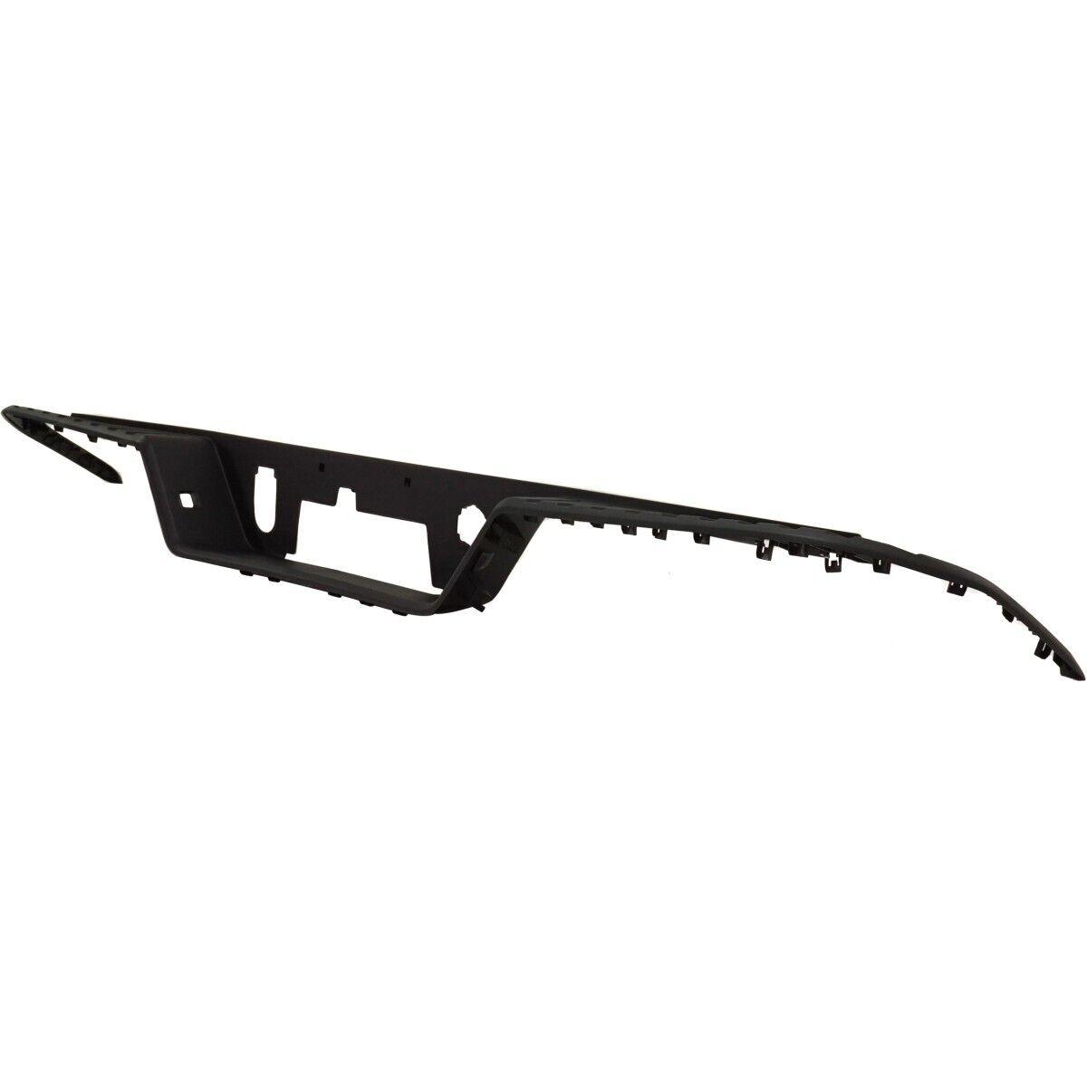 2020-2023 Gmc Denali 2500 Bumper Step Pad Rear , GM1191154. Designed for OEM alignment.