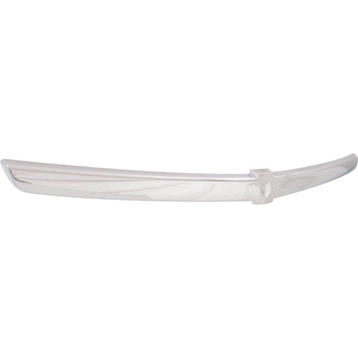 2004-2005 Chevrolet Malibu Classic Grille Moulding Center Gray , GM1210102. OEM-quality exterior component.