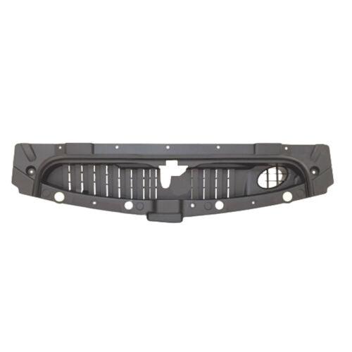 2019-2023 Chevrolet Silverado 1500 Radiator Support Upper Shield , GM1224155. Angle view for visual reference.