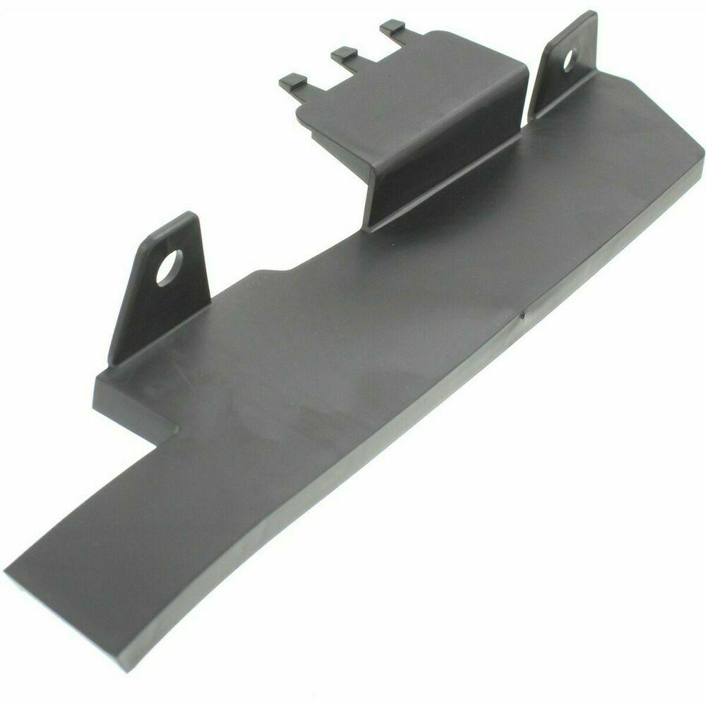 2008-2012 Chevrolet Malibu Fender Deflector Front Driver Side , GM1248228. Replacement part ready for install.