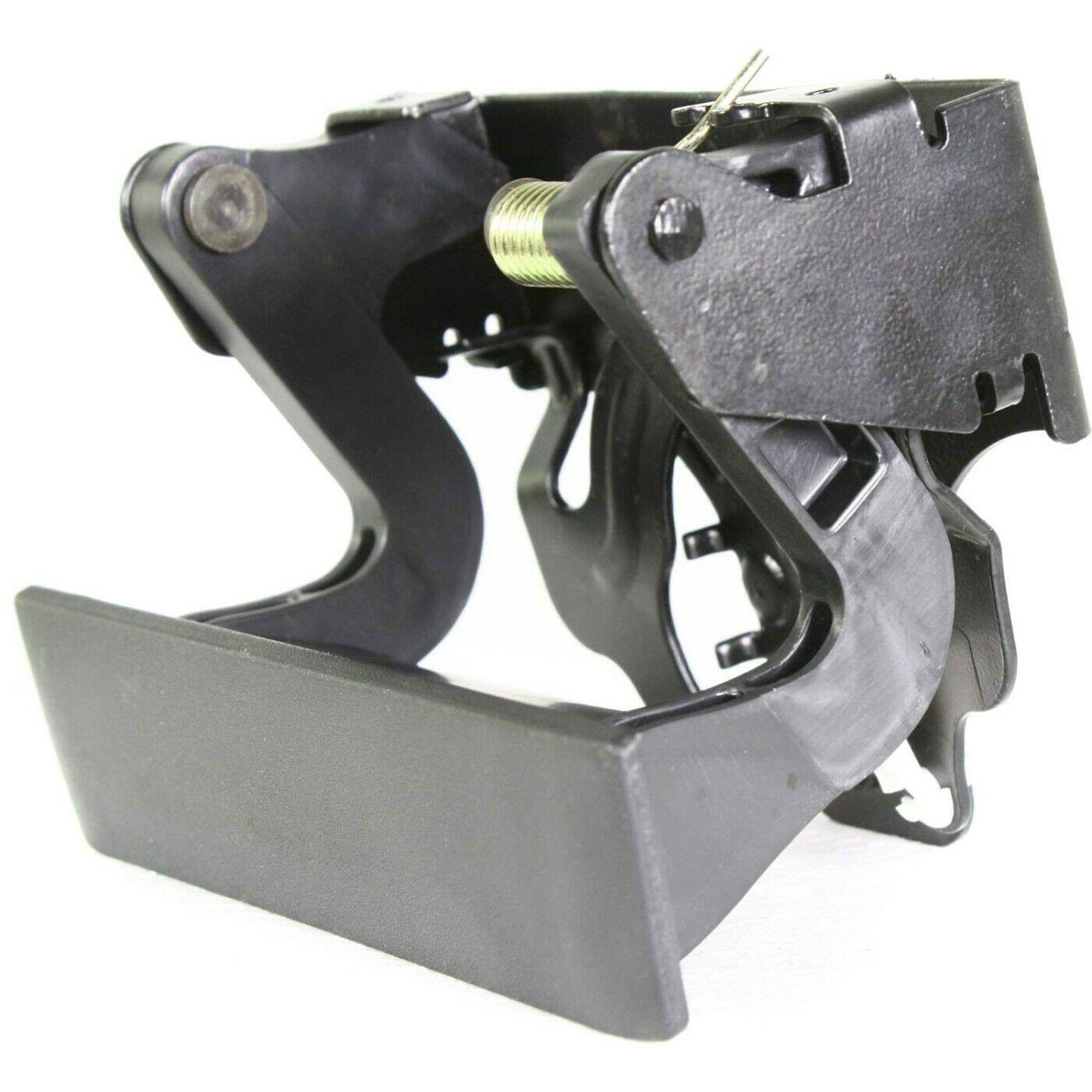 2011-2014 Chevrolet Silverado 2500 Tailgate Handle Textured Black Without Key Hole , GM1915125. Angle view for visual reference.