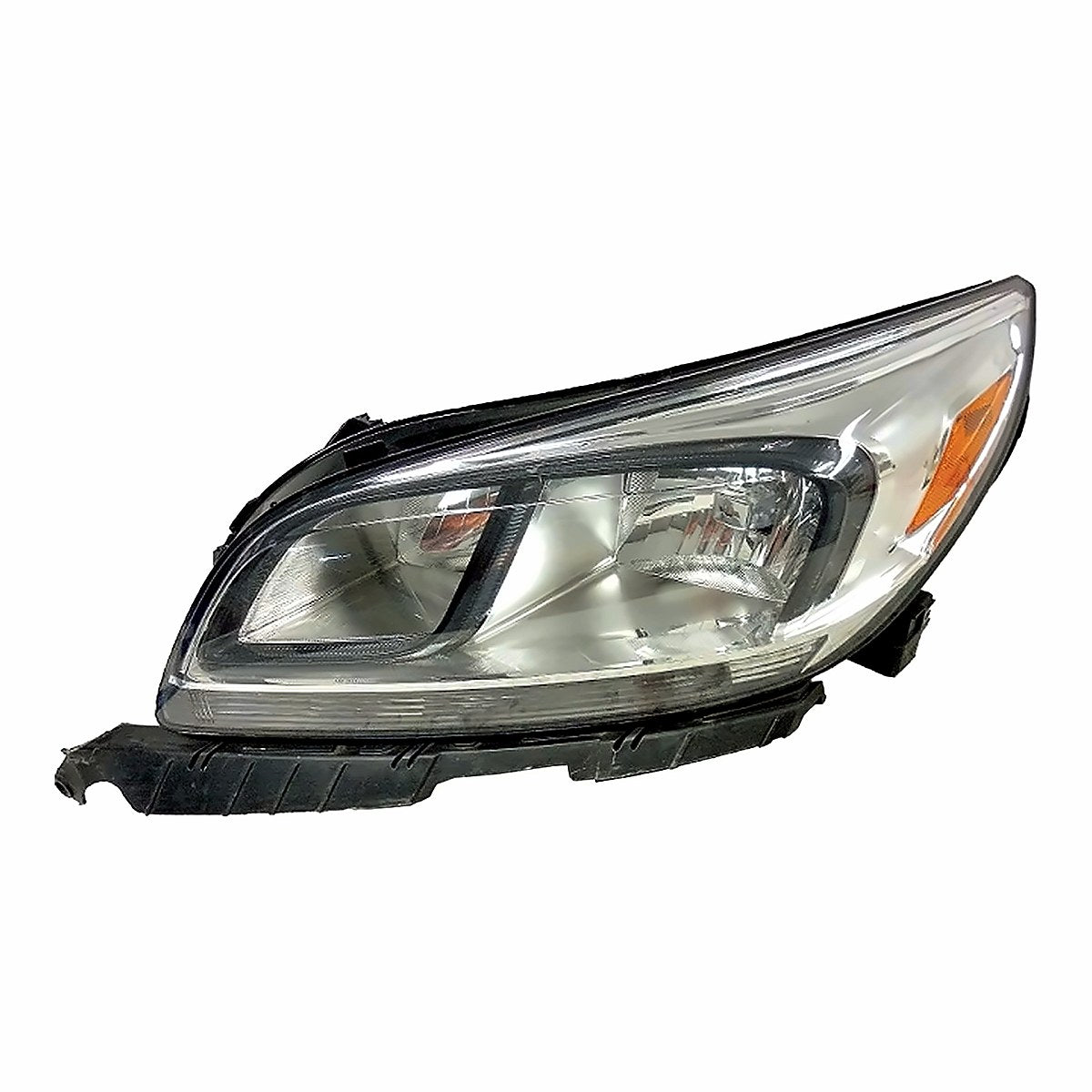 2016-Chev Olet Malibu Limited Driver Side Head Lamp, gm2502363. Front view.