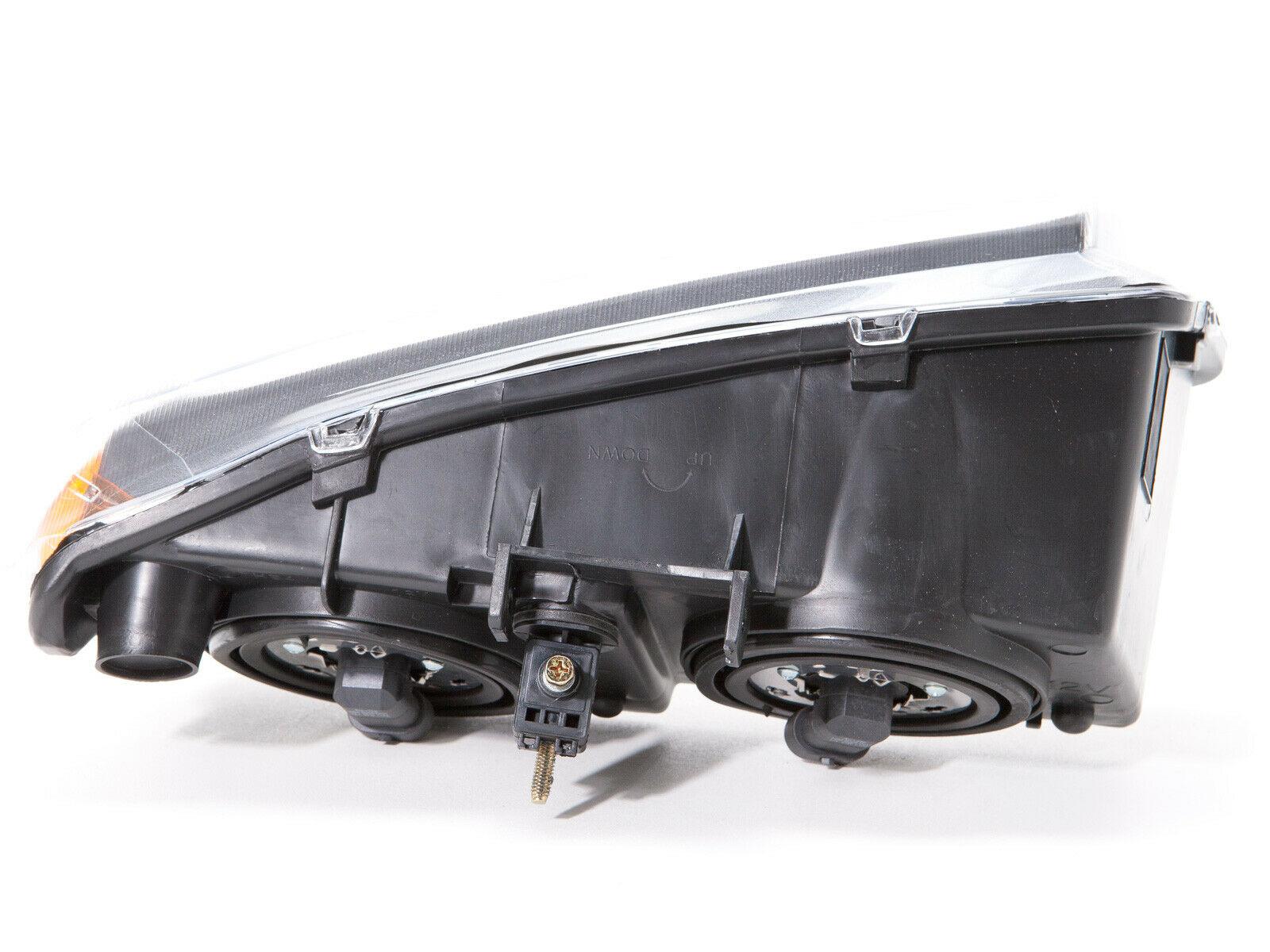 2003-2006 Chevrolet Silverado 1500 Head Lamp Passenger Side With Smooth Bezel Without Cladding , GM2503224. High-quality aftermarket part.