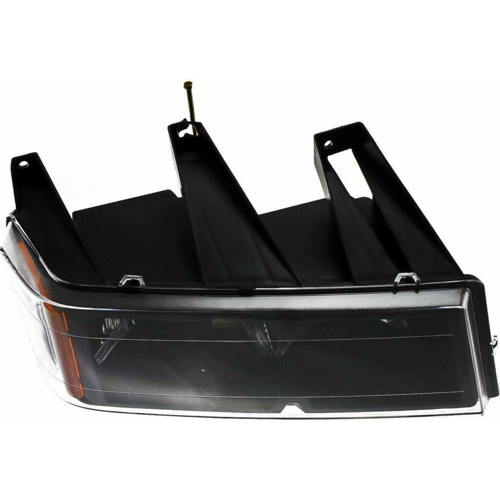 2004-2012 Gmc Canyon Head Lamp Passenger Side With Black Bezel Without Xtreme Pkg , GM2503234. Durable and impact-resistant.