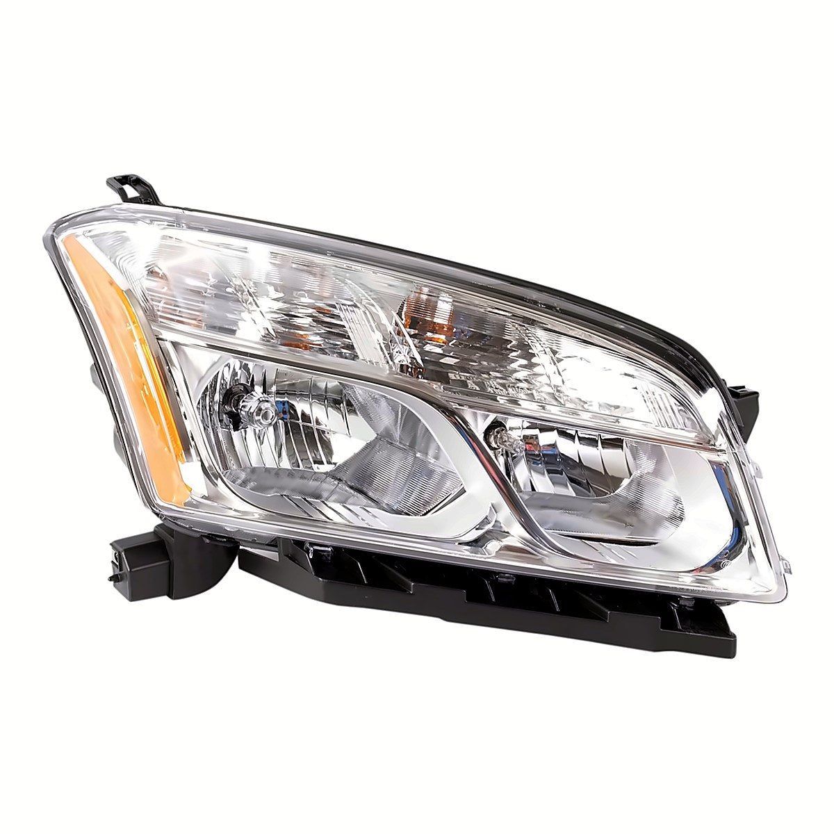 2015-2016 Chevrolet Trax Passenger Side Head Lamp, gm2503401. Front view.