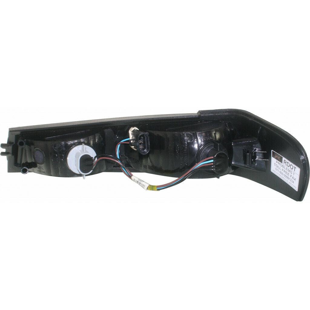 2004-2012 Gmc Canyon Signal Lamp Front Passenger Side Exc Extreme Model , GM2521189. Installed view for reference.