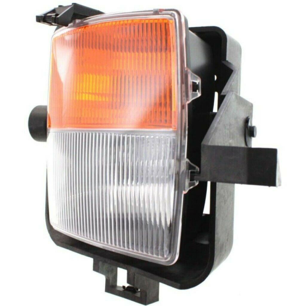 2003-2007 Cadillac CTS Signal Lamp Front Passenger Side With Fog , GM2531126. Made with quality materials.