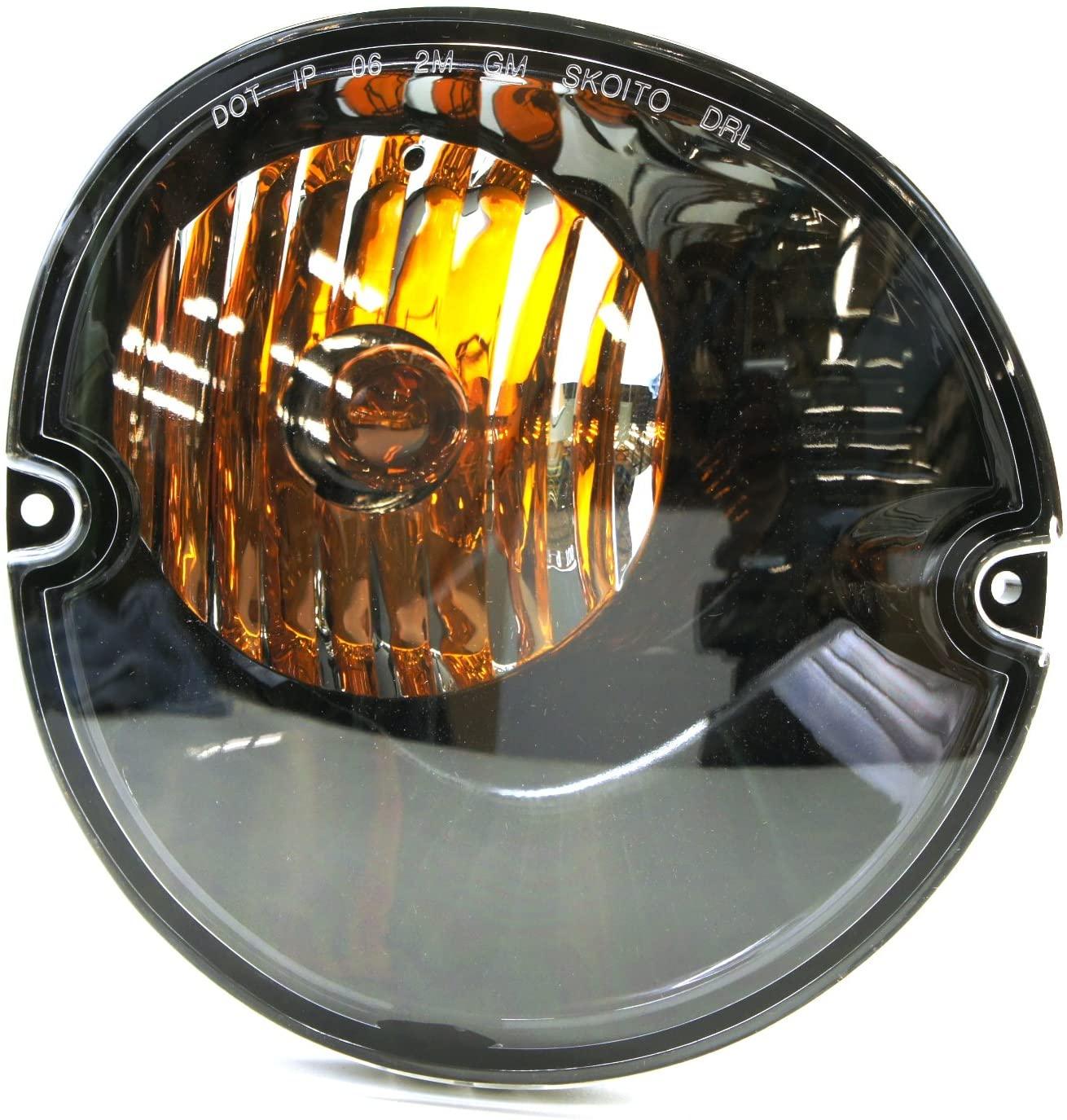 2004-2008 Pontiac Grand Prix Signal Lamp Front Passenger Side Without Fog , GM2531128. OEM-quality exterior component.
