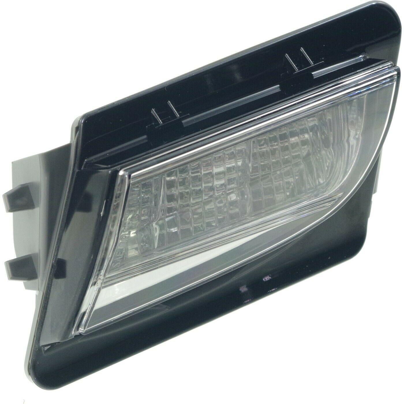 2015-2017 Cadillac ATS Coupe Daytime Running Lamp Passenger Side With Side Marker Lamp , GM2563103. Professional-grade auto body part.