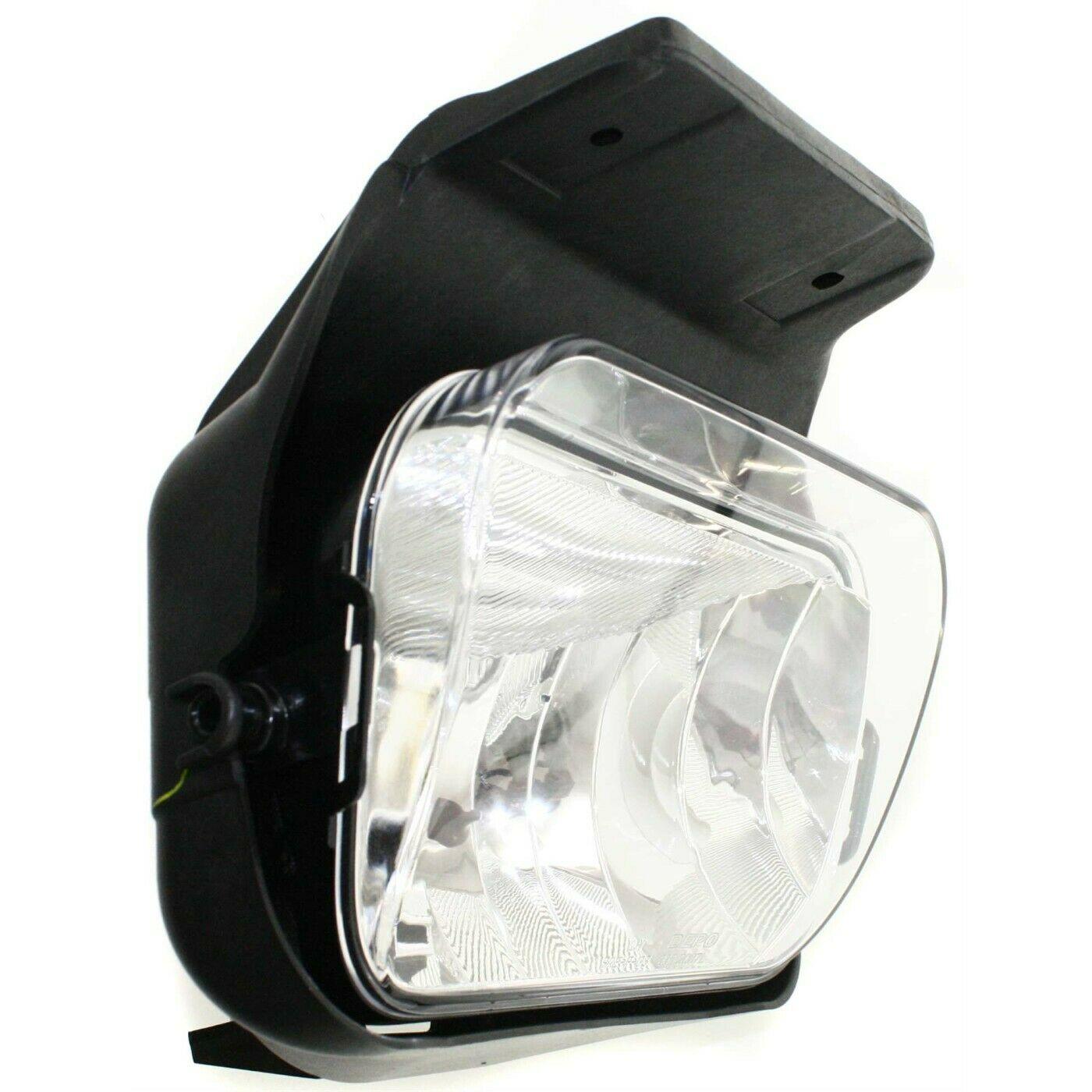 2005-2006 Chevrolet Silverado 1500 Fog Lamp Front Driver Side (Include Bracket) , GM2592150. Direct fit for easy installation.