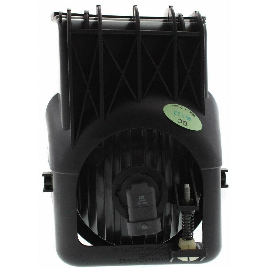 2005-2007 Gmc Sierra Hybrid Fog Lamp Front Driver Side , GM2592154. Installed view for reference.
