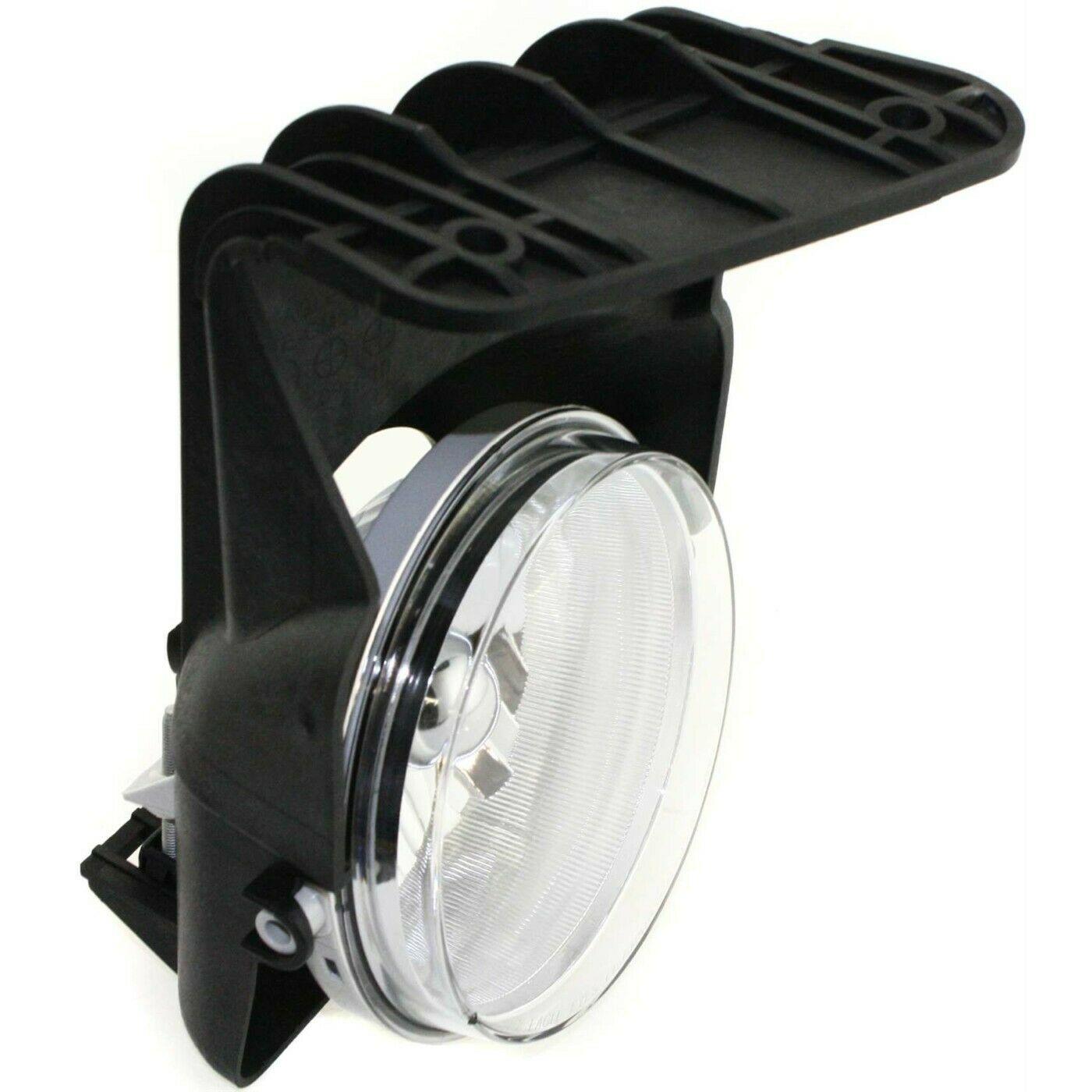 2003-2004 Gmc Sierra 1500 Fog Lamp Front Passenger Side , GM2593128. Made with quality materials.
