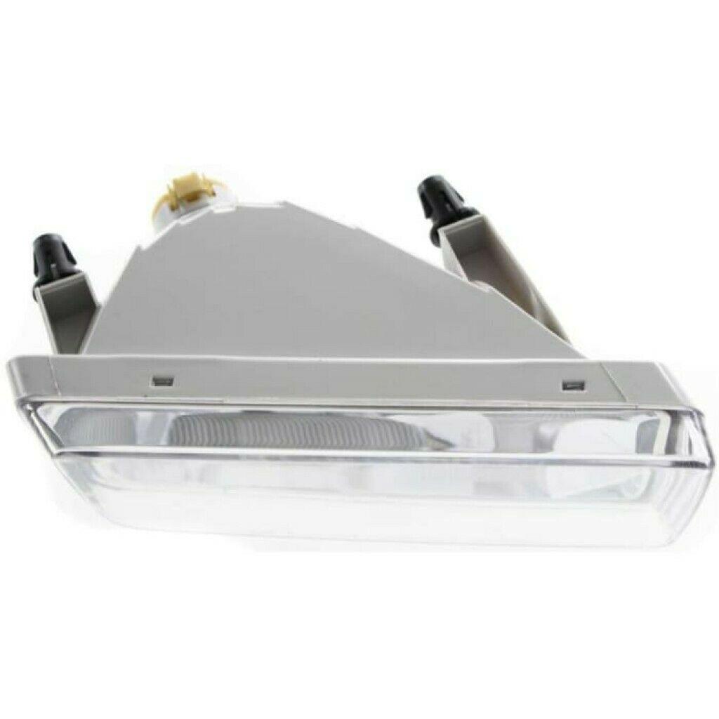 2007-2013 Chevrolet Avalanche Fog Lamp Front Passenger Side Rectangular (Withoutff Road) , GM2593160. Made with quality materials.