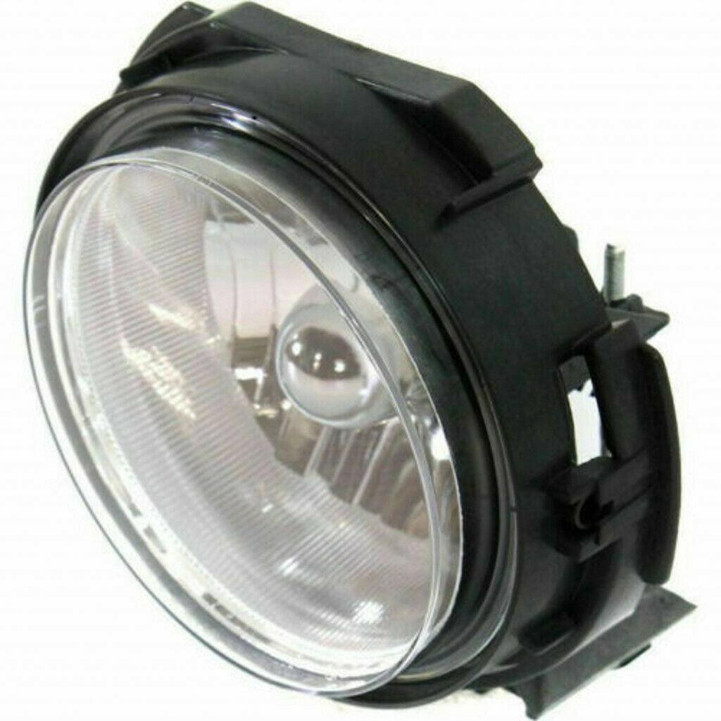 2006 Chevrolet HHR Fog Lamp Front Passenger Side , GM2593166. Replacement part ready for install.