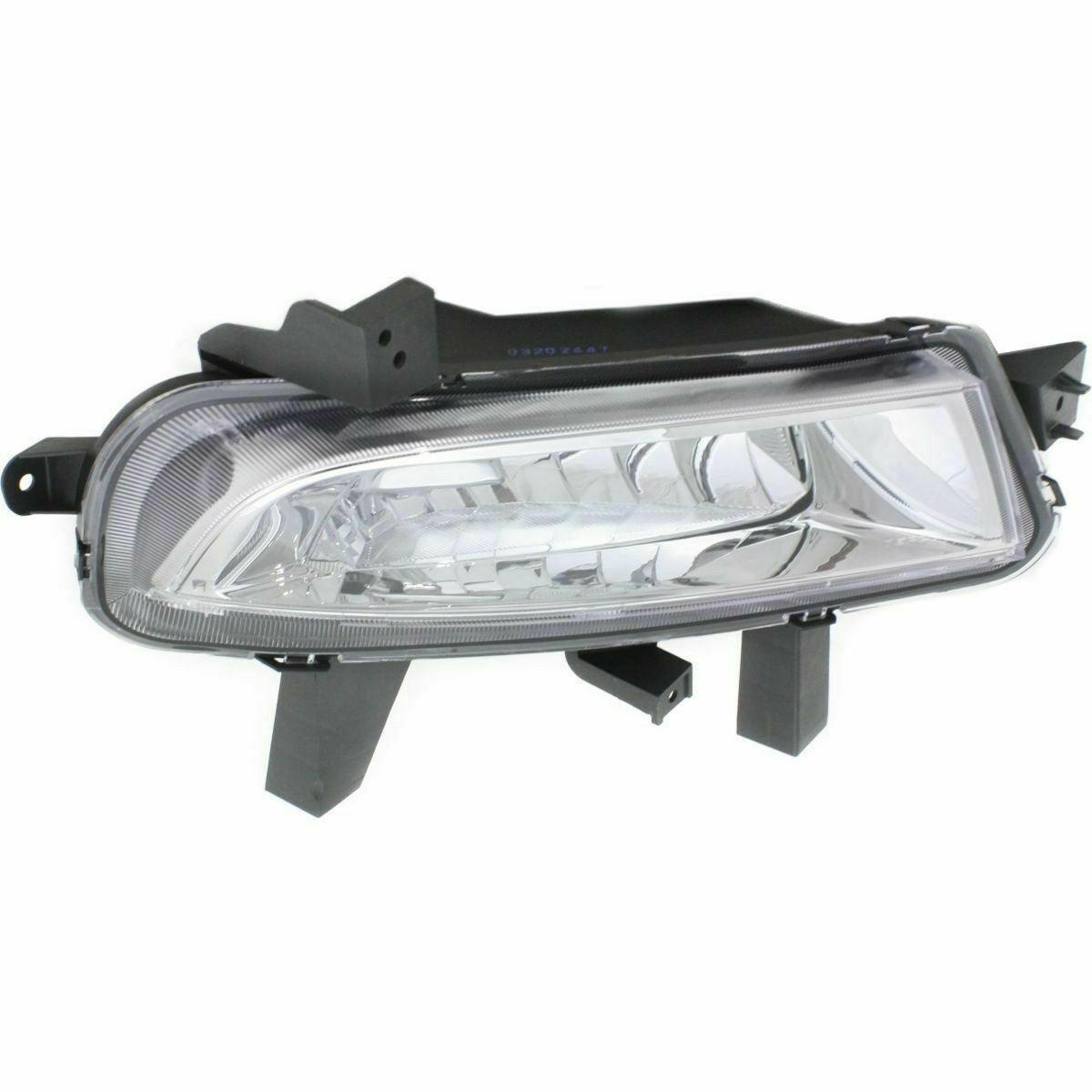 2014-2016 Buick Lacrosse Fog Lamp Front Passenger Side , GM2593307. Designed for OEM alignment.